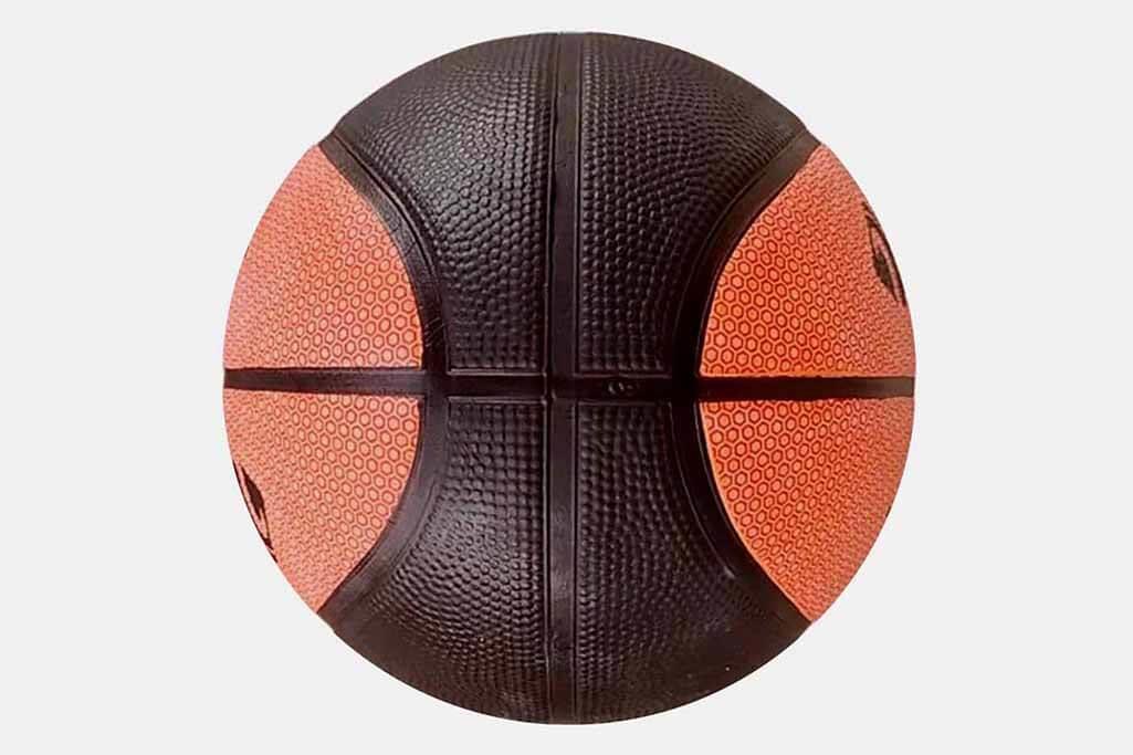 Delta Jogar Basketbol Topu No:5, kaliteli bir basketbol topuna uygun fiyatla sahip olmak isteyenler için ideal bir modeldir. Dayanıklı ve kullanımı kolay bu topla basketbol keyfini doyasıya yaşayabilirsiniz.