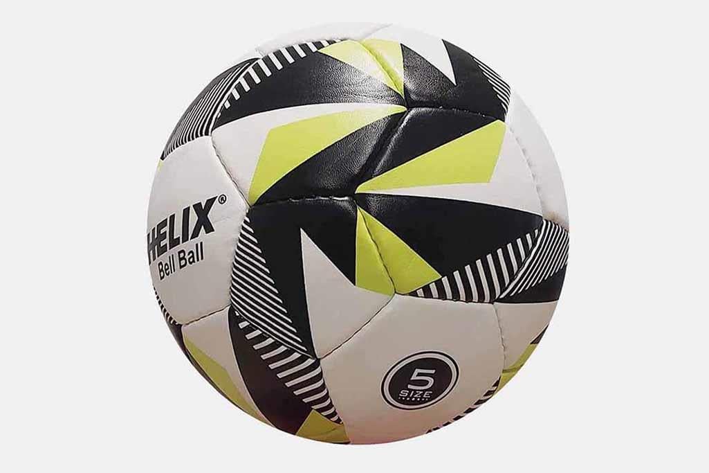 Helix Bell Ball zilli futbol topu, görme engellilere futbolda eşitlik fırsatı sunar. Herkesin birlikte futbol oynayabileceği bir dünya için.