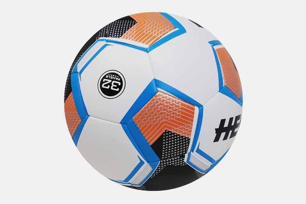 Helix H-HBFT4 hybrid futbol topu, hafif yapısı ve yumuşak dokunuşuyla çocuklara eğlenceli ve güvenli bir oyun deneyimi sunar. Parkta, bahçede veya sokakta keyifli bir şekilde futbol oynamalarını sağlayın.