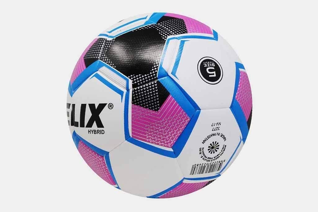 Helix H-HBFT5 Hybrid Futbol Topu No:5 ile sentetik ve doğal zeminlerde üstün performans sağlayın. Hibrit malzeme tasarımı ile mükemmel kontrol, isabet ve dayanıklılık sunar.