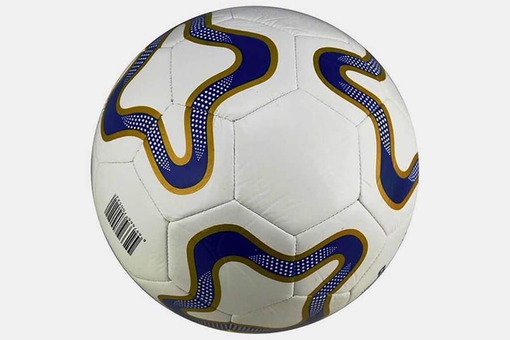 Selex Target No:4 Futbol Topu, futbolda zirveye ulaşmak isteyen genç oyuncular için tasarlanmıştır. Bu yüksek kaliteli top aşağıdaki özelliklere sahiptir: