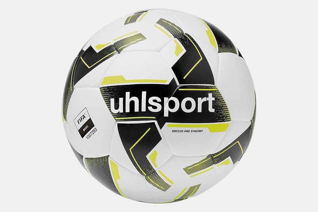 Uhlsport Soccer Pro Synergy Ims Onaylı No:5 futbol topu ile profesyonel futbolcular gibi oynayın. Mükemmel kontrol ve hakimiyet sağlayan tasarımıyla her vuruşta fark yaratın.