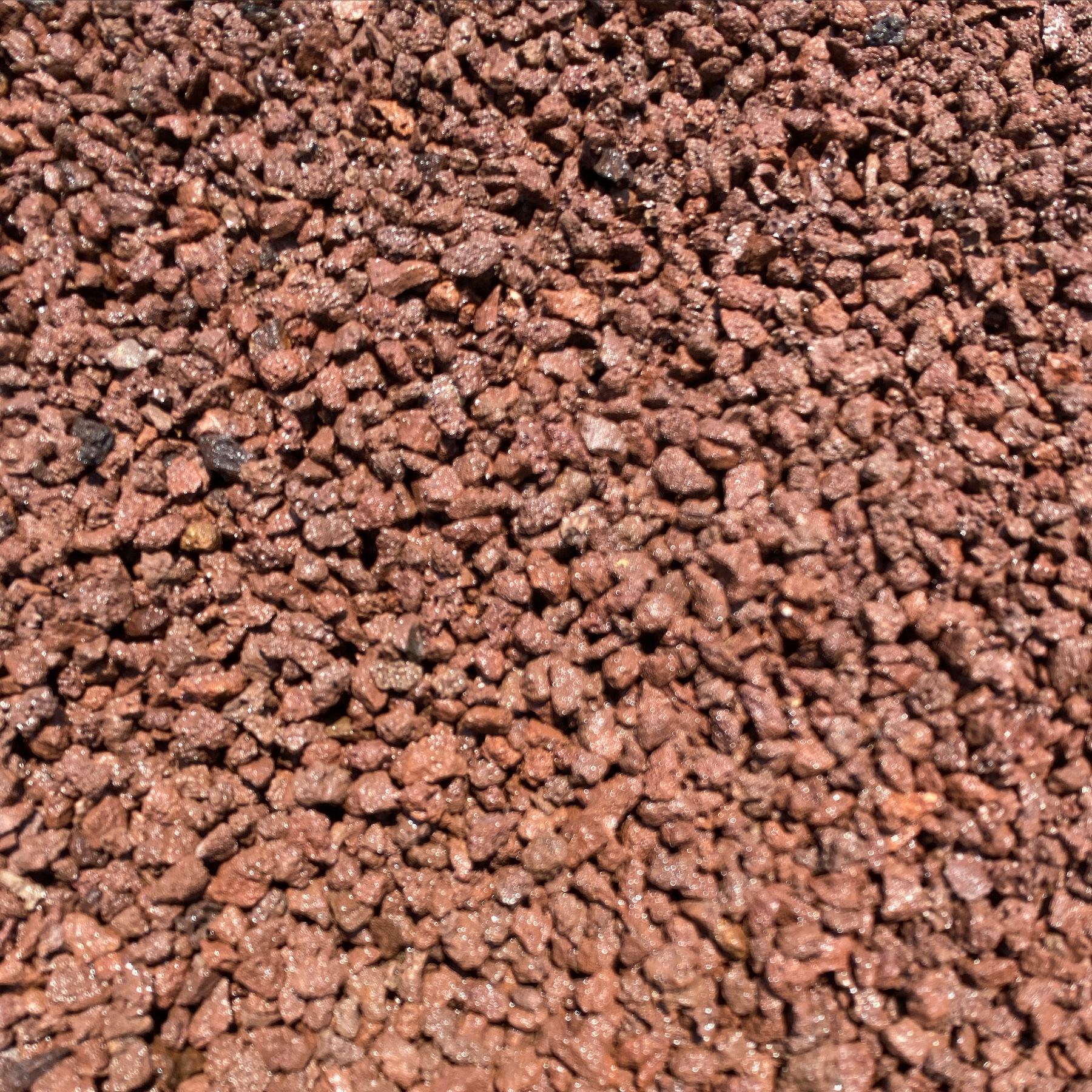 T-May Kırmızı Pomza Taşı 15 Kg 20 Lt 4-12 mm Volkanik Cüruf Ponza Lav Kırığı
