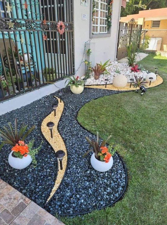T-May Siyah Bazalt Taşı 25 Kg 1-2  Cm Bahçe Süsü, Ve Akvaryum Dekorasyonu Için Dere Çakılı