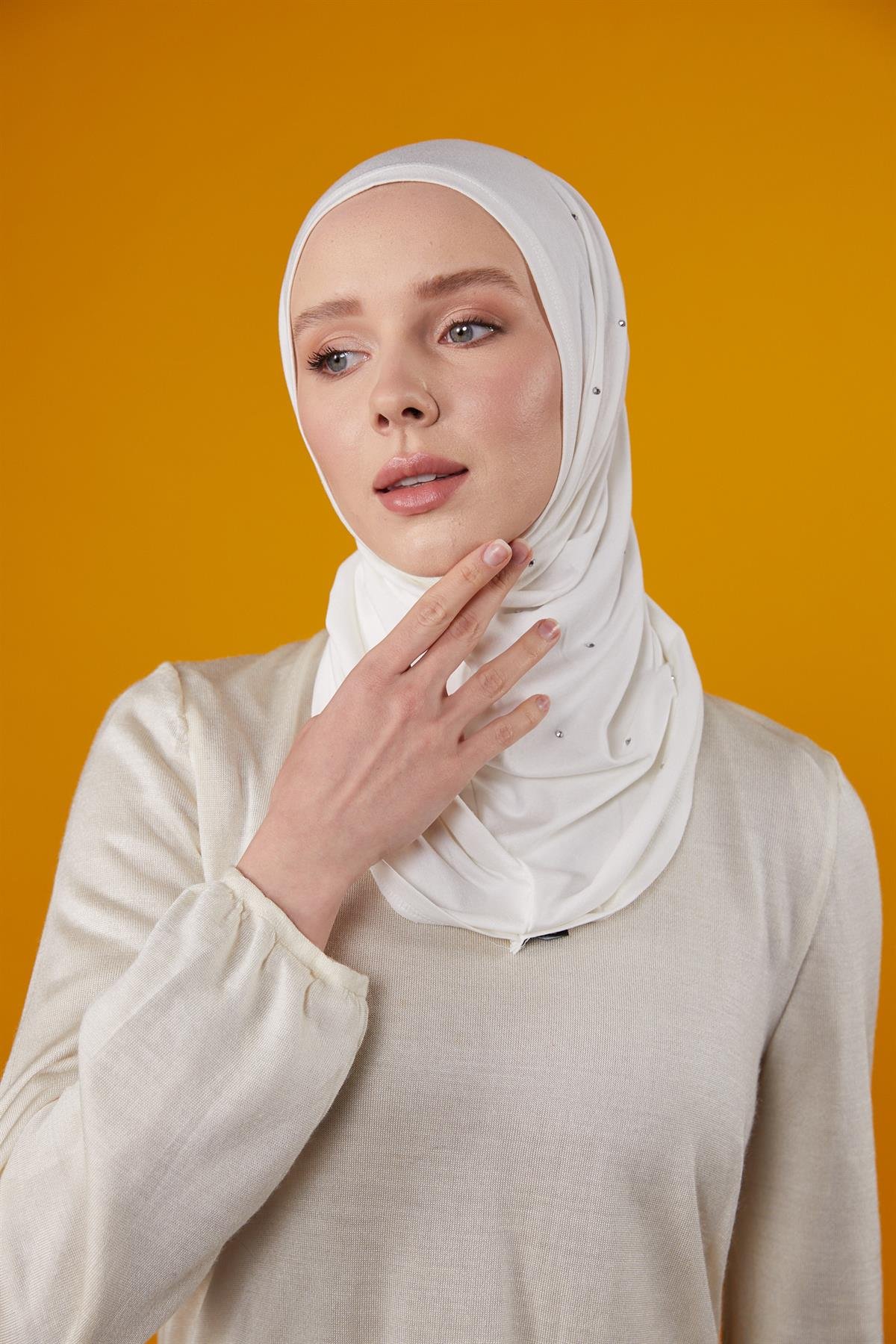 Asya Taşlı Bone-Beyaz