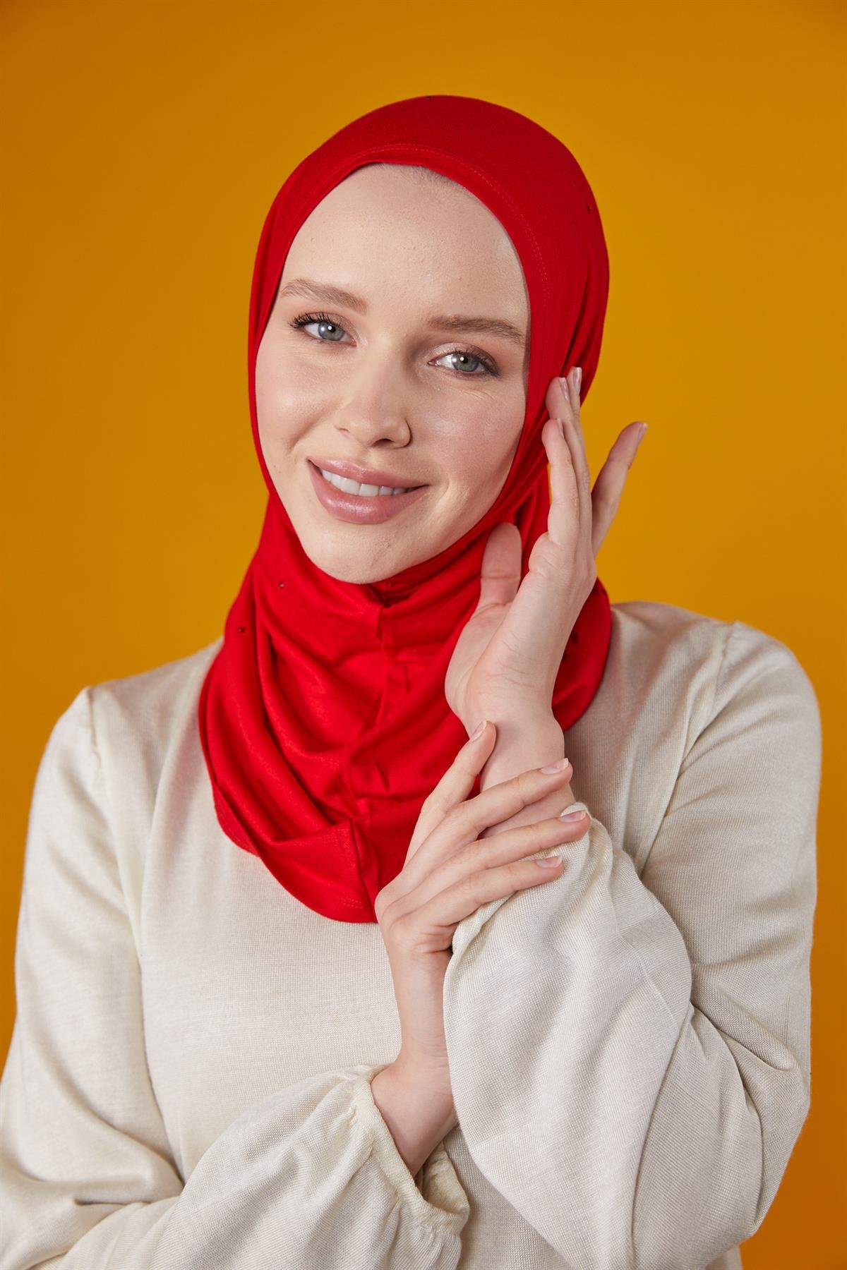 Asya Taşlı Bone-Kırmızı