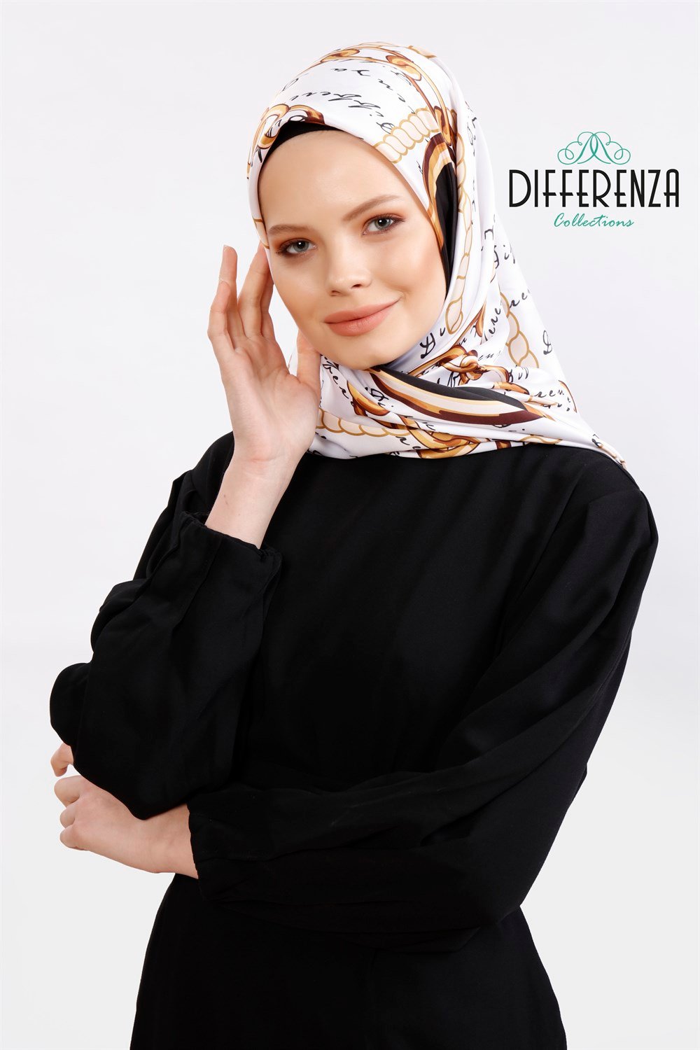 Logolu Zincir Desen Eşarp - Beyaz
