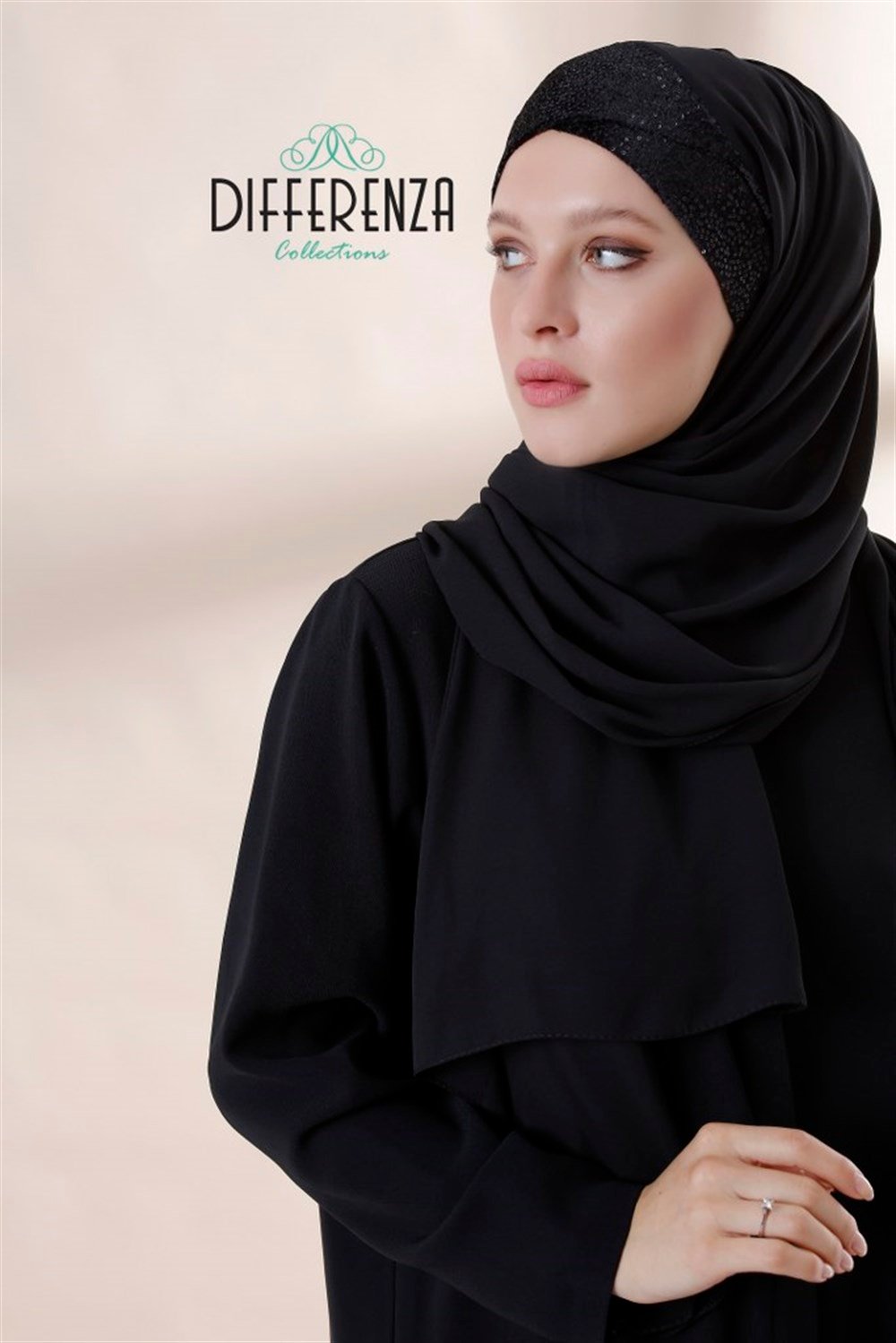 MİNİ PAYET ÇAPRAZ ŞAL-Siyah