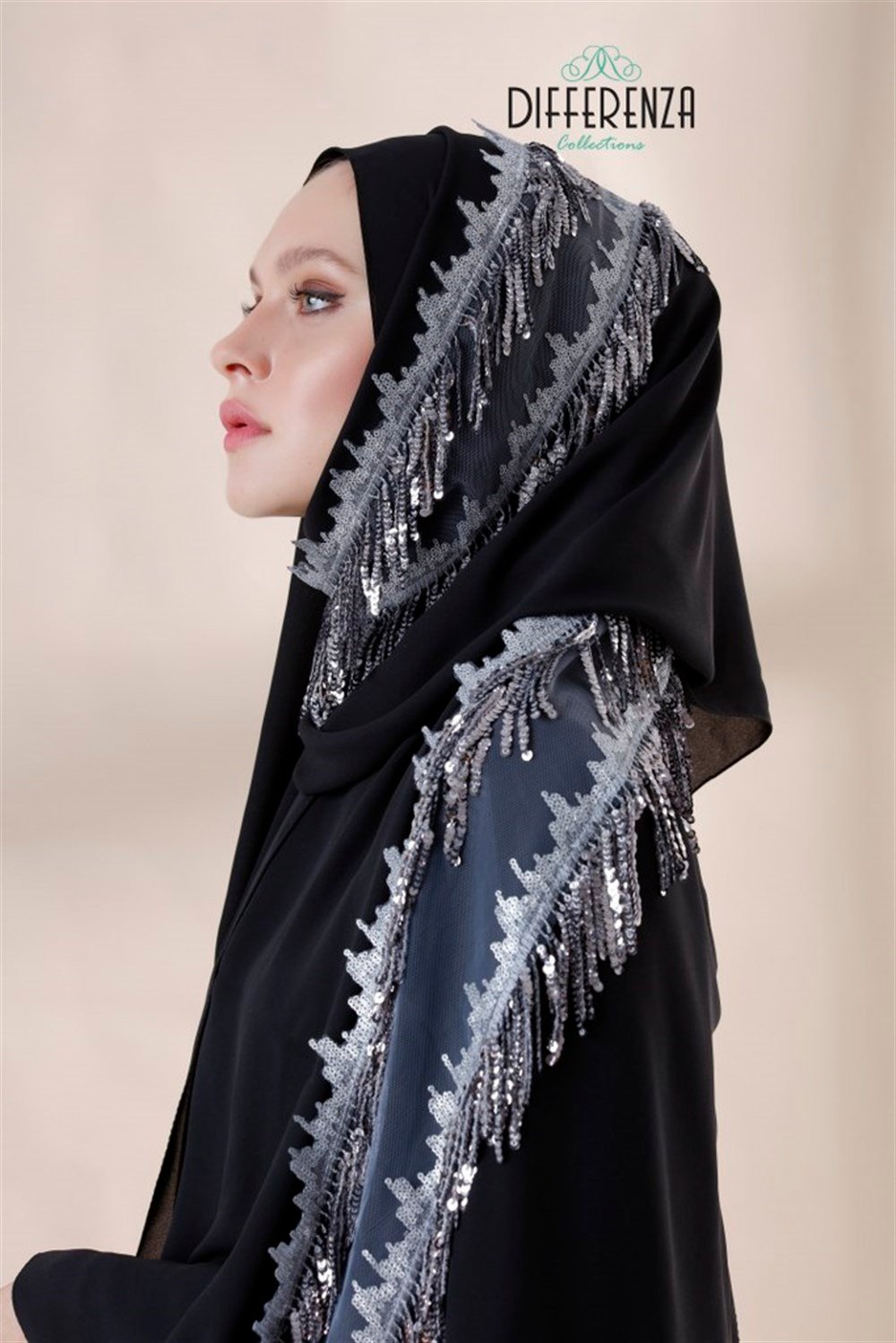 VEREV PÜSKÜLLÜ ŞAL-Siyah