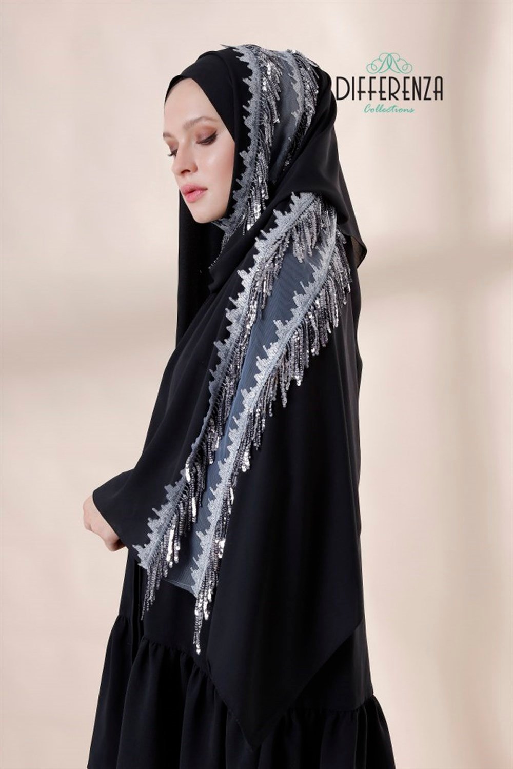 VEREV PÜSKÜLLÜ ŞAL-Siyah