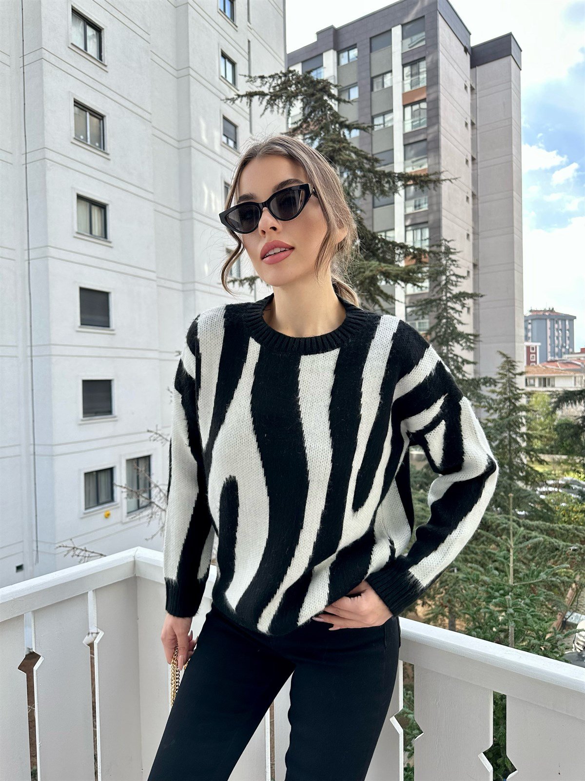   2 Renkli Triko Siyah-Beyaz