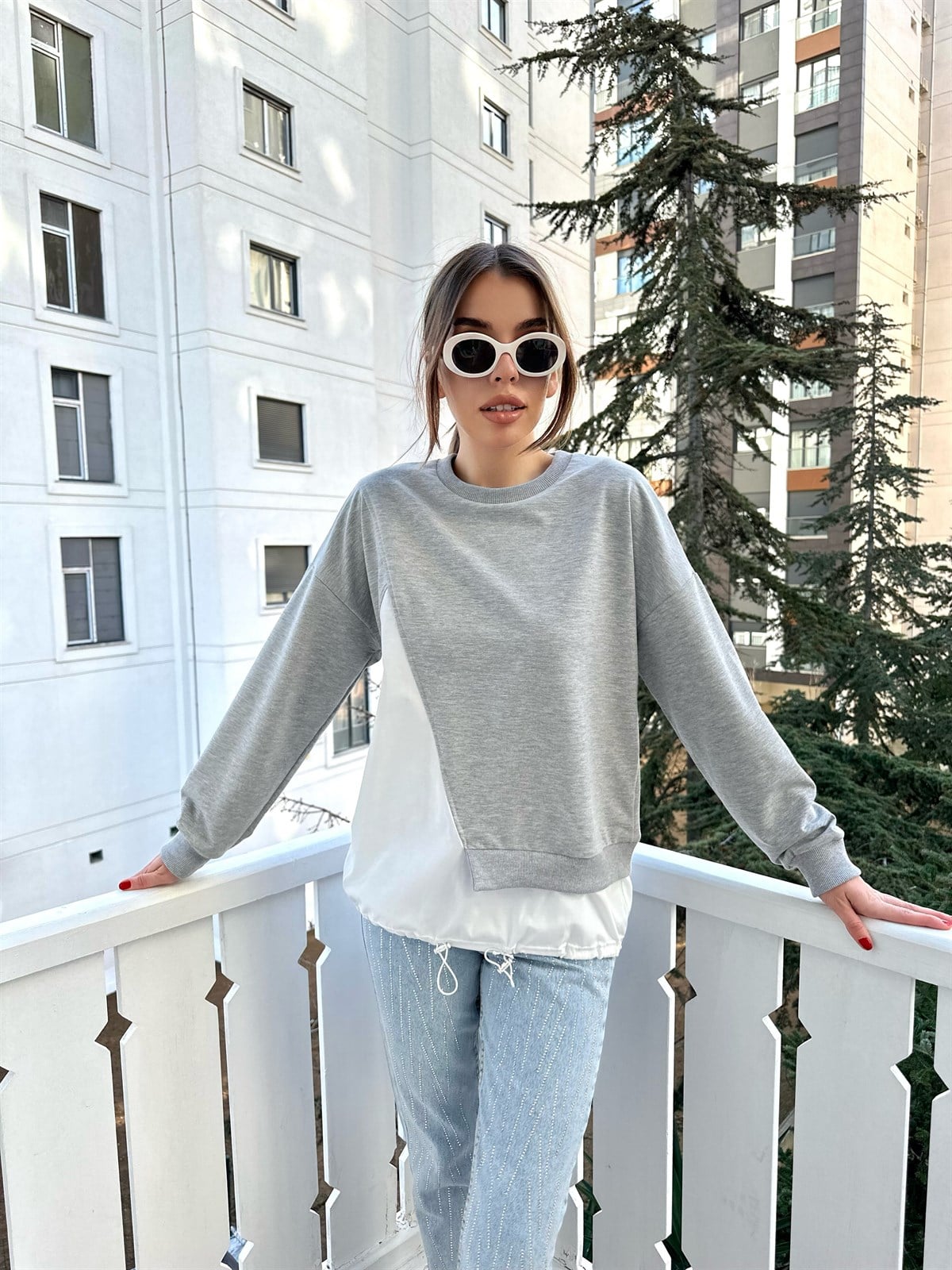   Asimetrik Gri-Beyaz Sweat