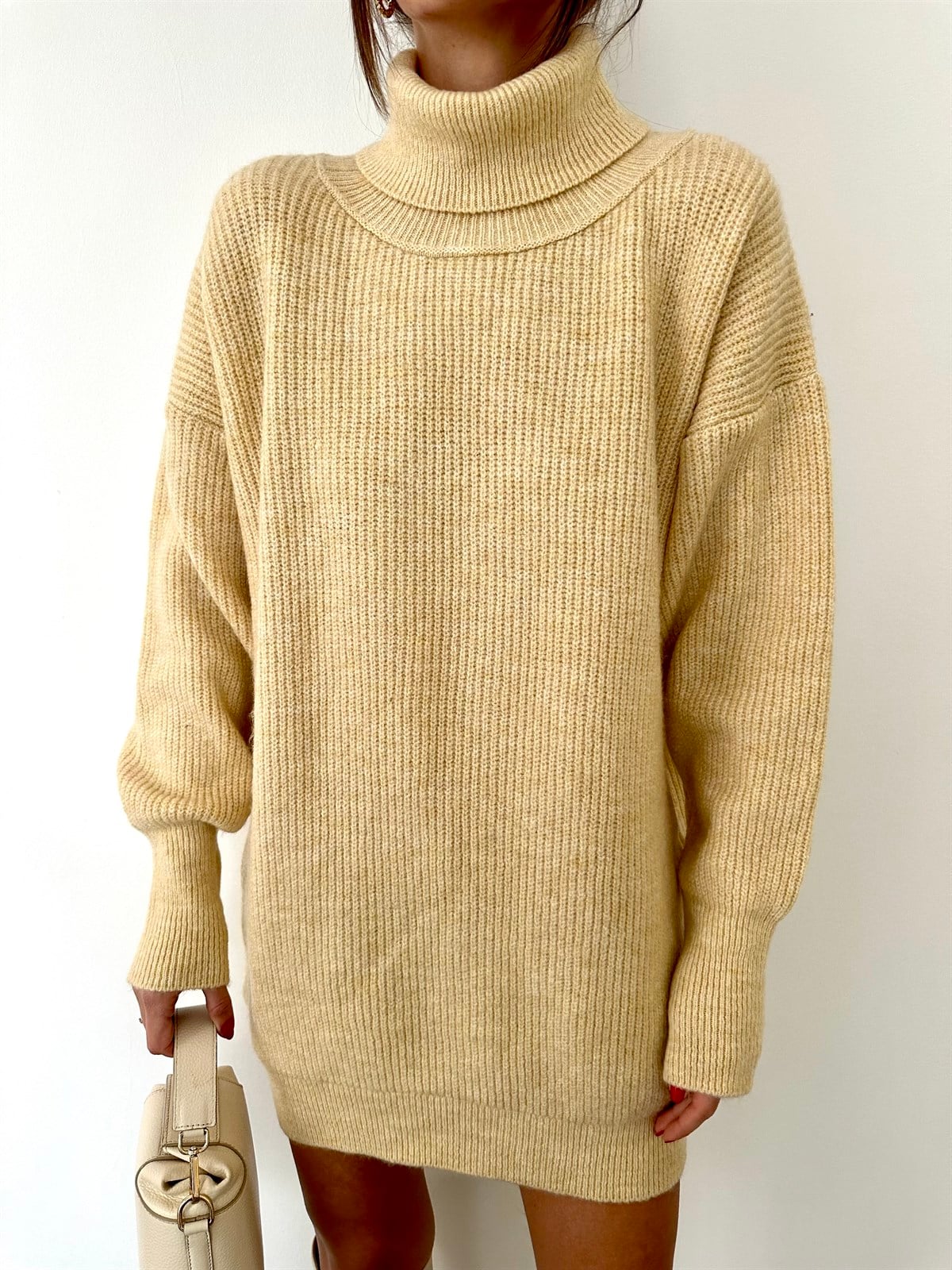   Boğazlı Triko Krem Elbise