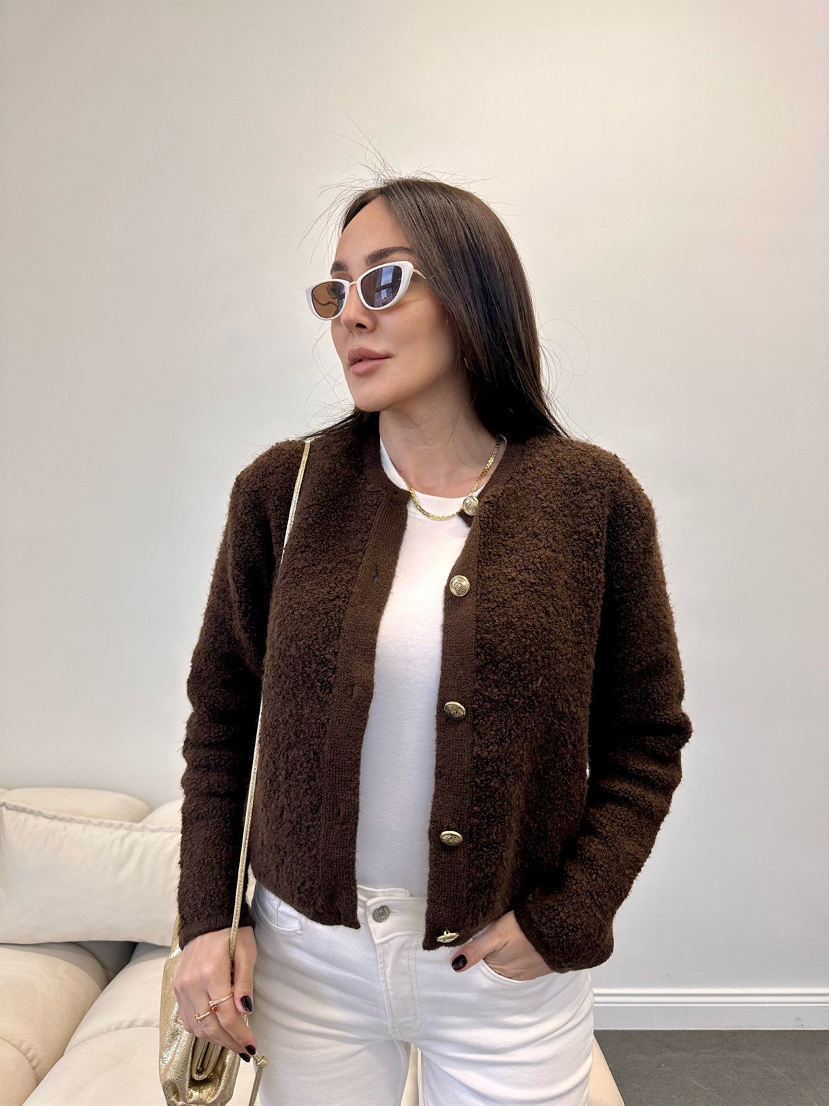 Acı Kahve Altın Renk Düğmeli Hırka
