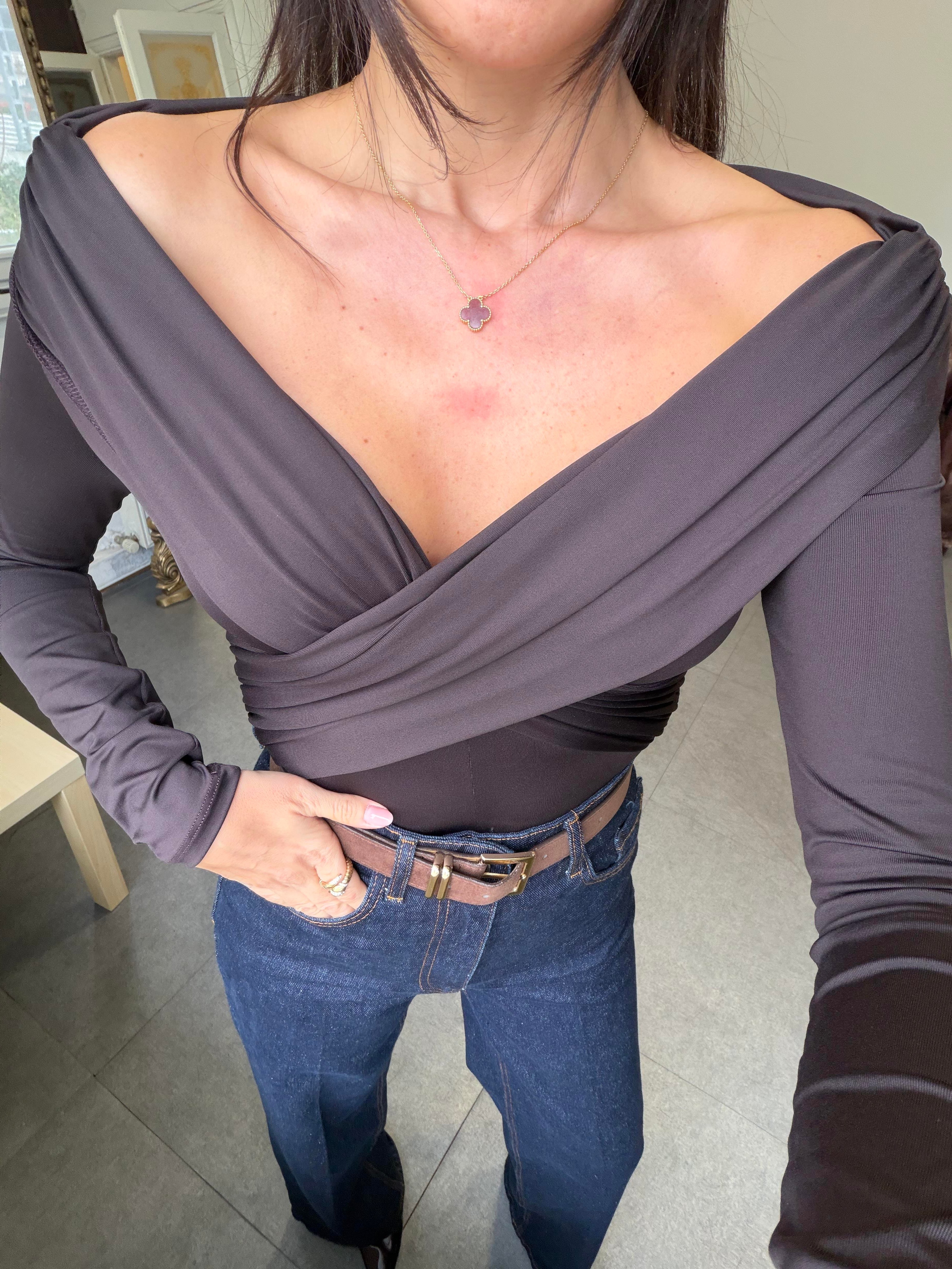 Acı Kahve Drapeli Omzu Açık Bodysuit