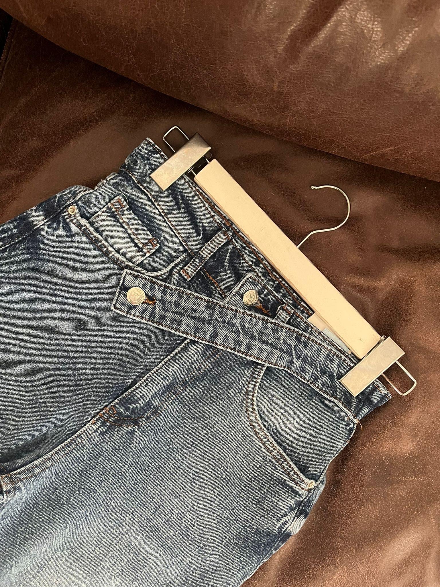 Açık Mavi Düğme Detaylı Jean Pantolon