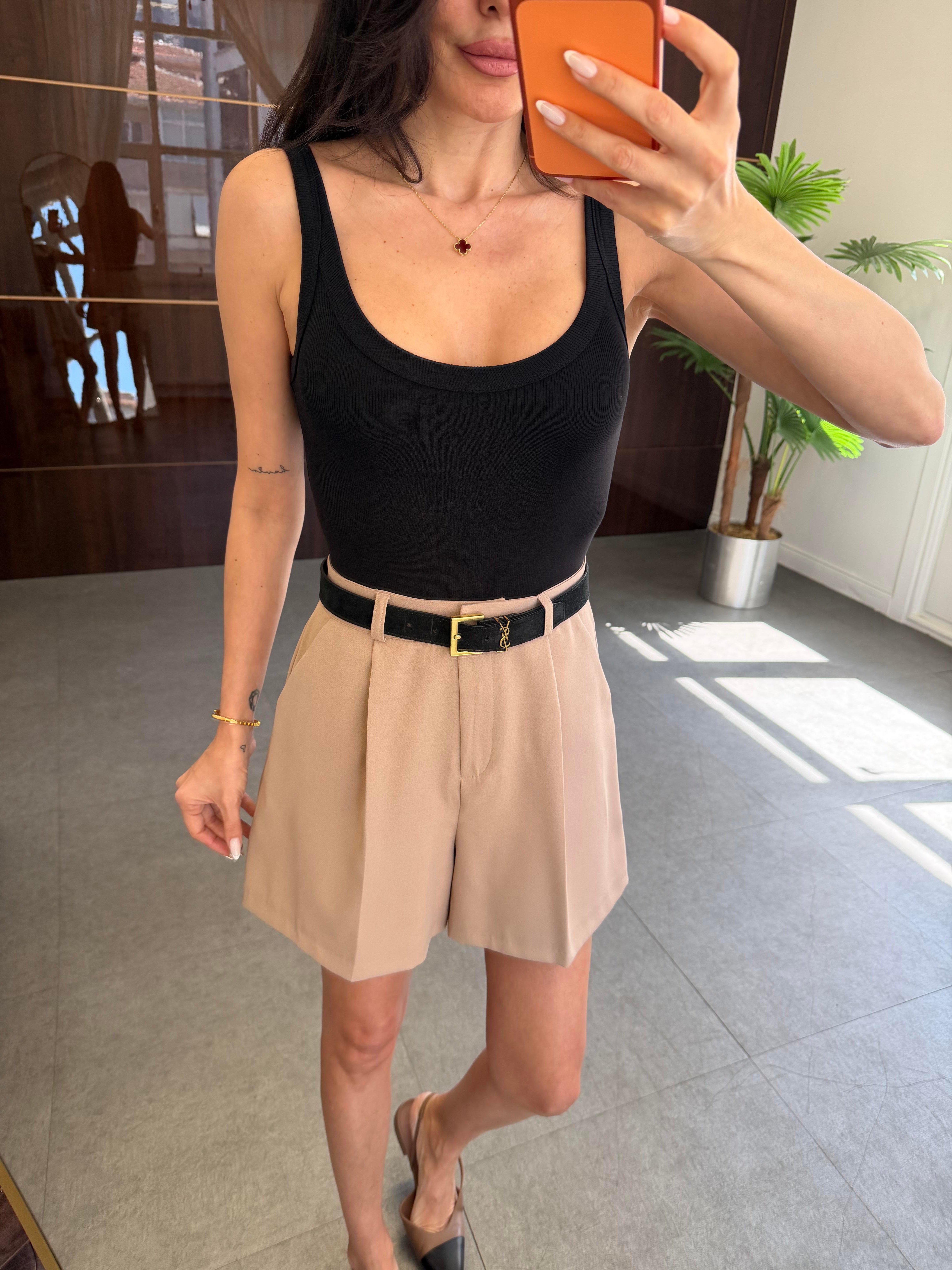 Açık Vizon Pileli Cepli Şort