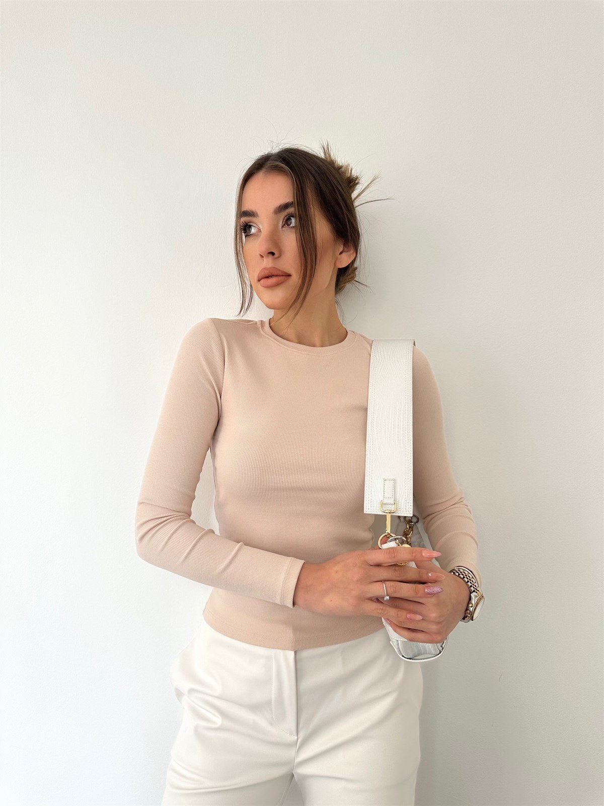 Bej  Bisiklet Yaka Bluz