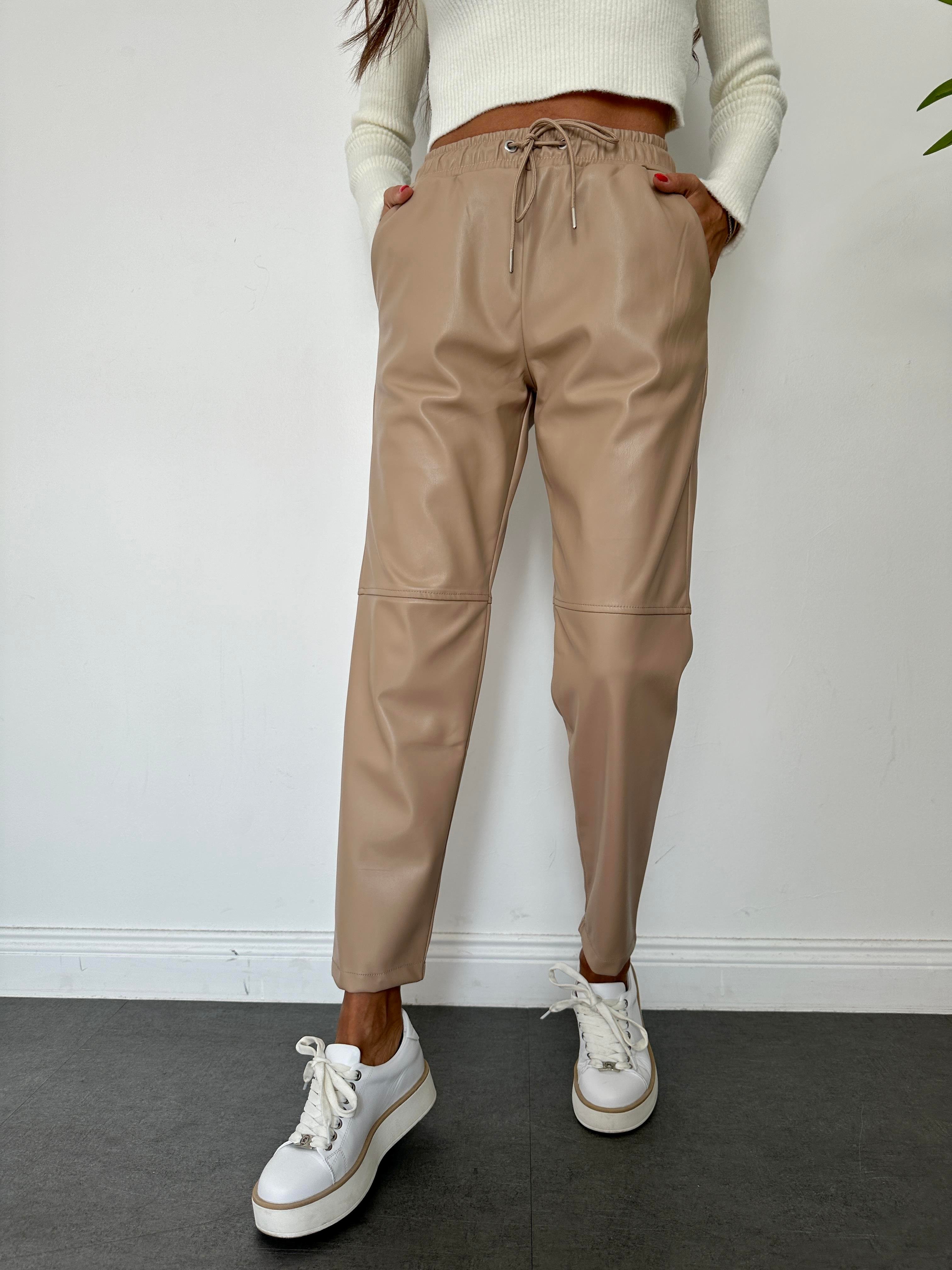 Bej Dizi Dikişli Bağcıklı ve Beli Lastikli Deri Pantolon