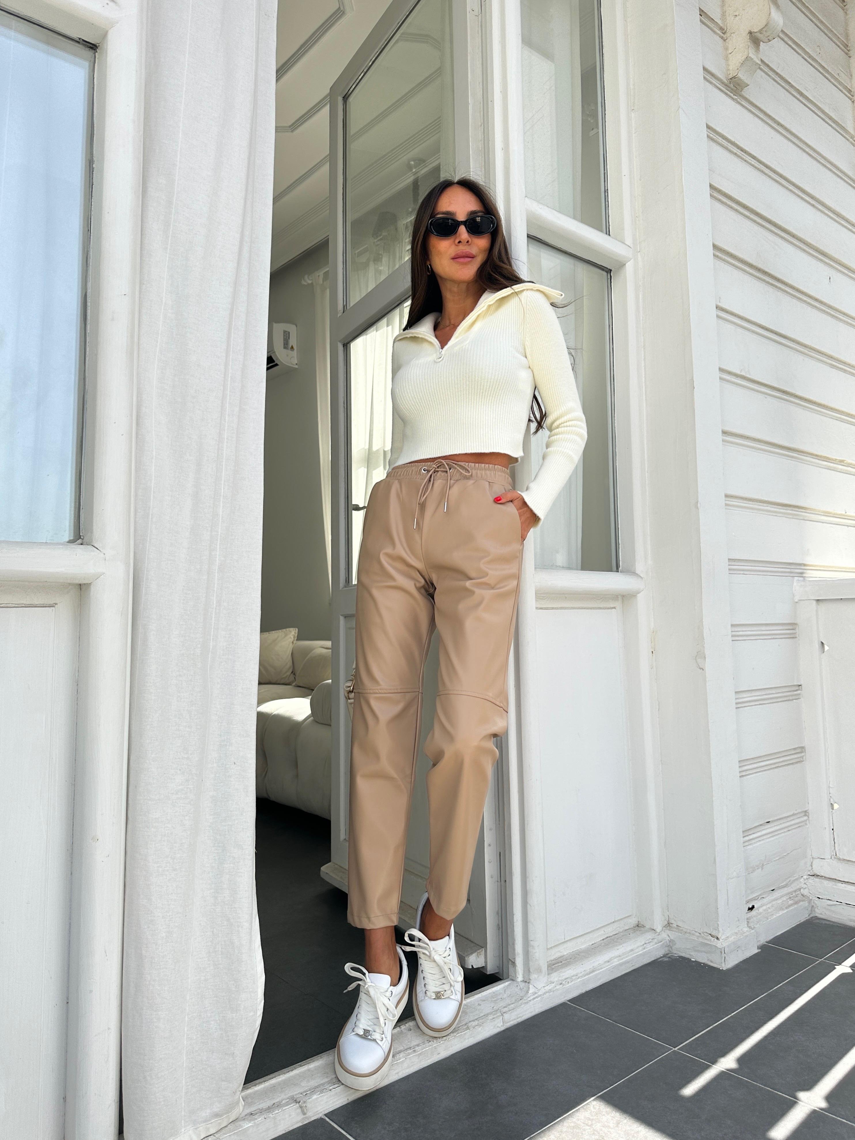 Bej Dizi Dikişli Bağcıklı ve Beli Lastikli Deri Pantolon