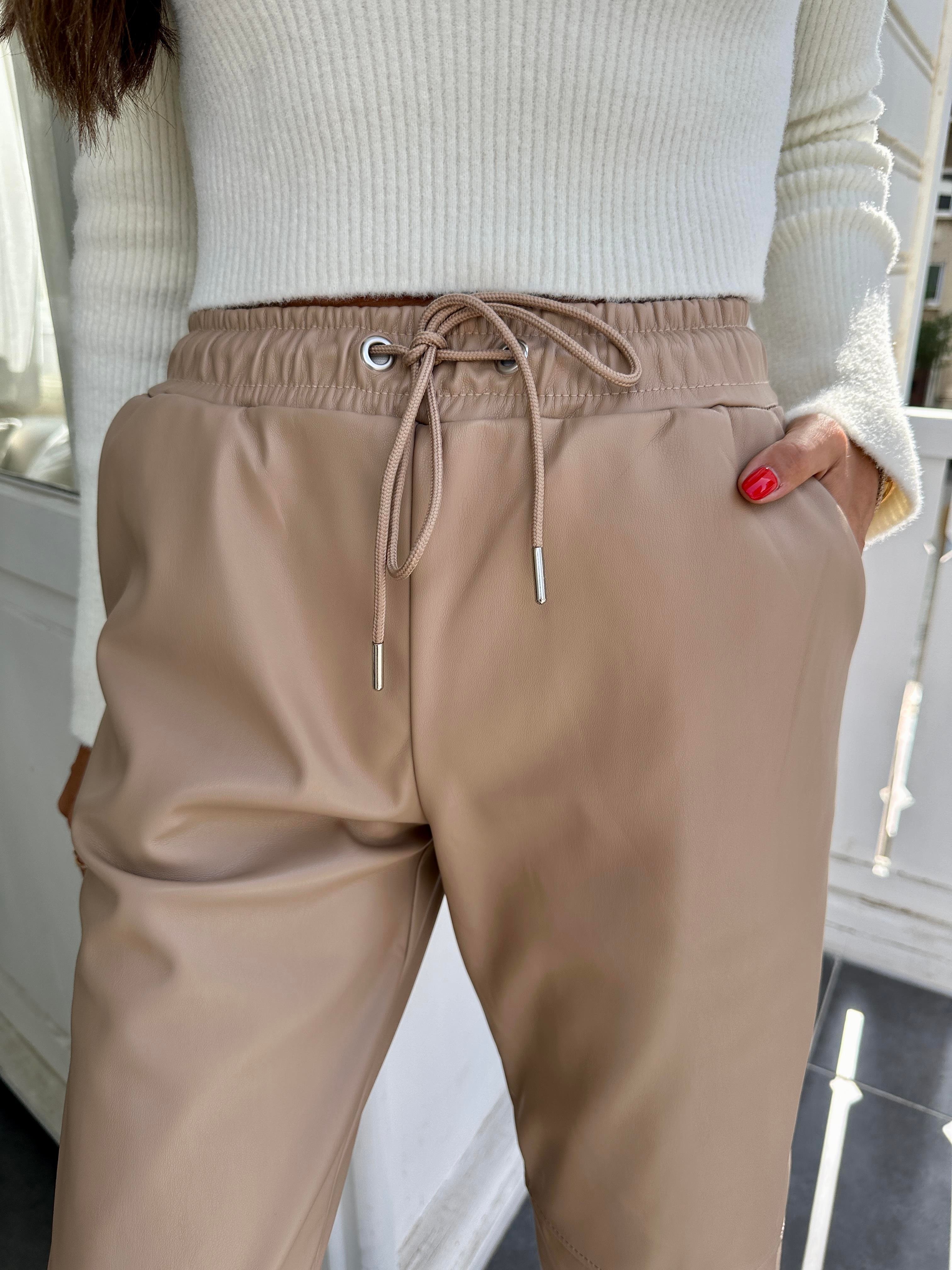 Bej Dizi Dikişli Bağcıklı ve Beli Lastikli Deri Pantolon