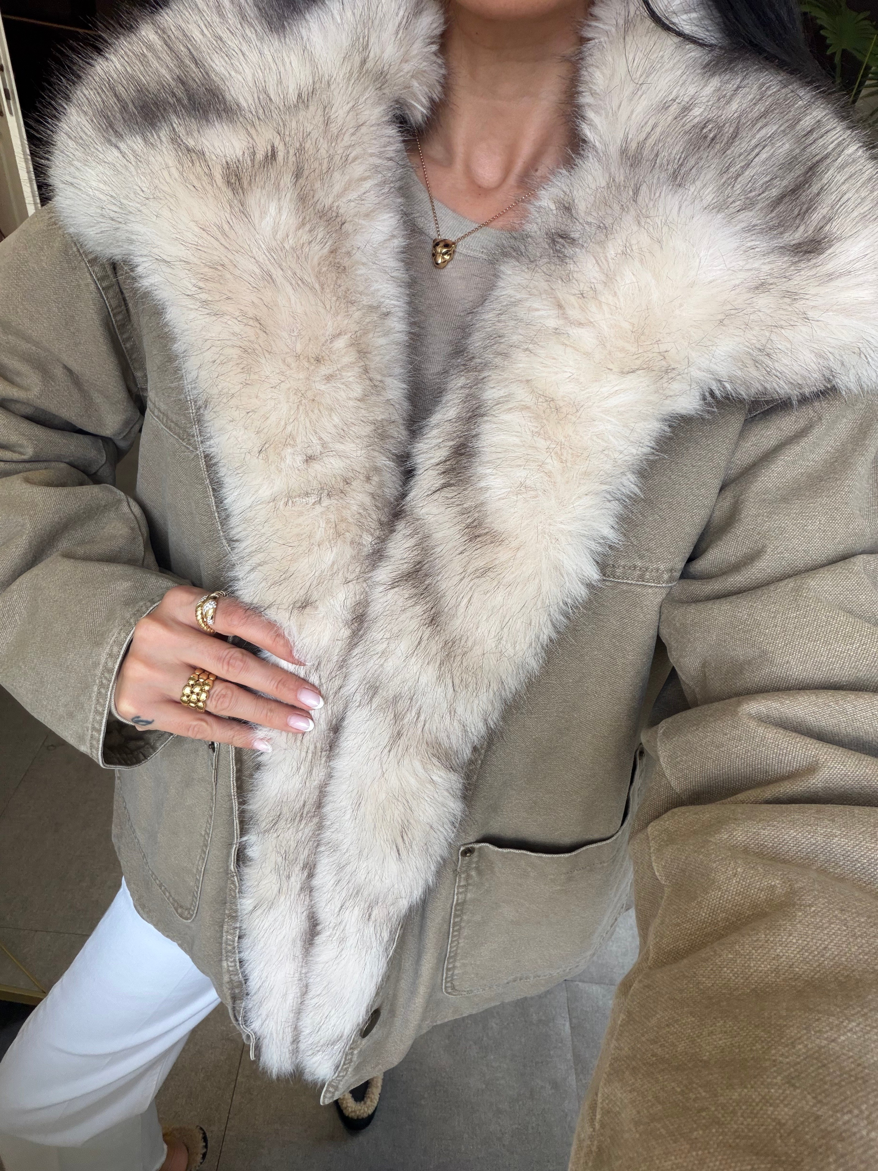 Bej Oversize Kürk Garnili Mont