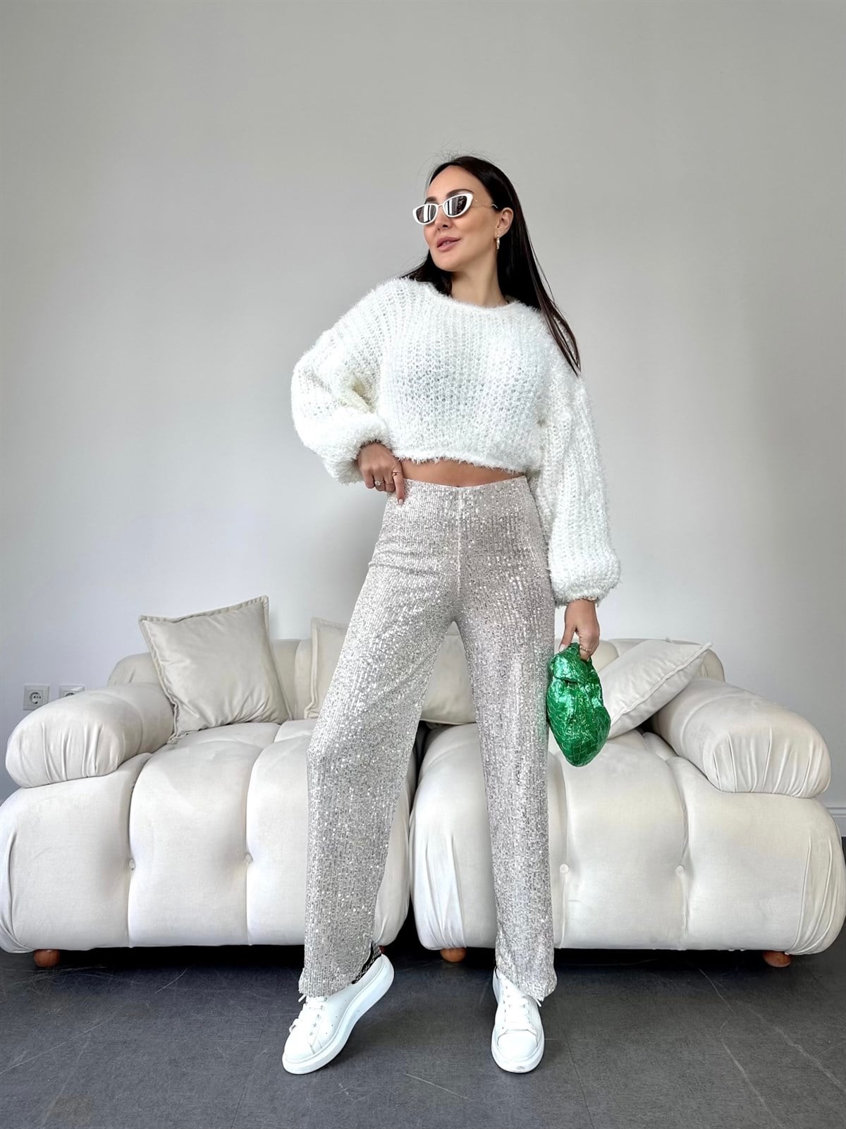 Bej  Payet İşlemeli Kumaş Pantolon