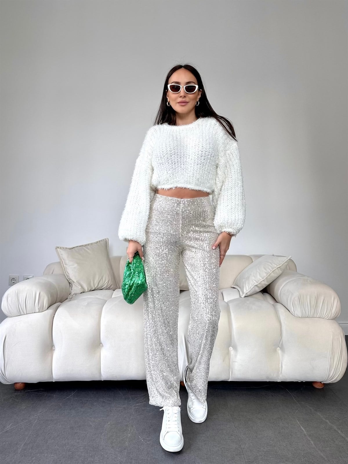 Bej  Payet İşlemeli Kumaş Pantolon