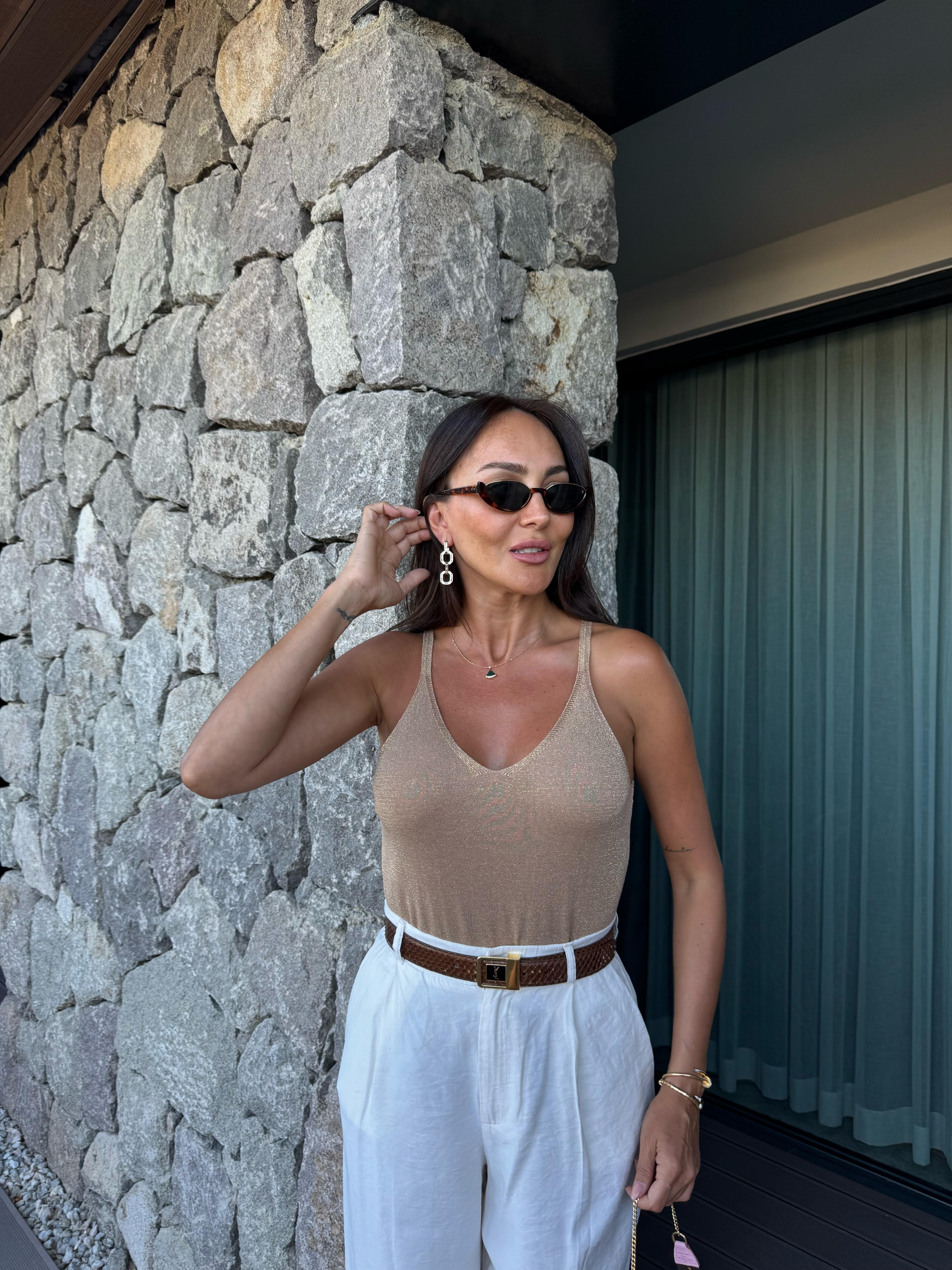 Bej Simli Askılı Bluz