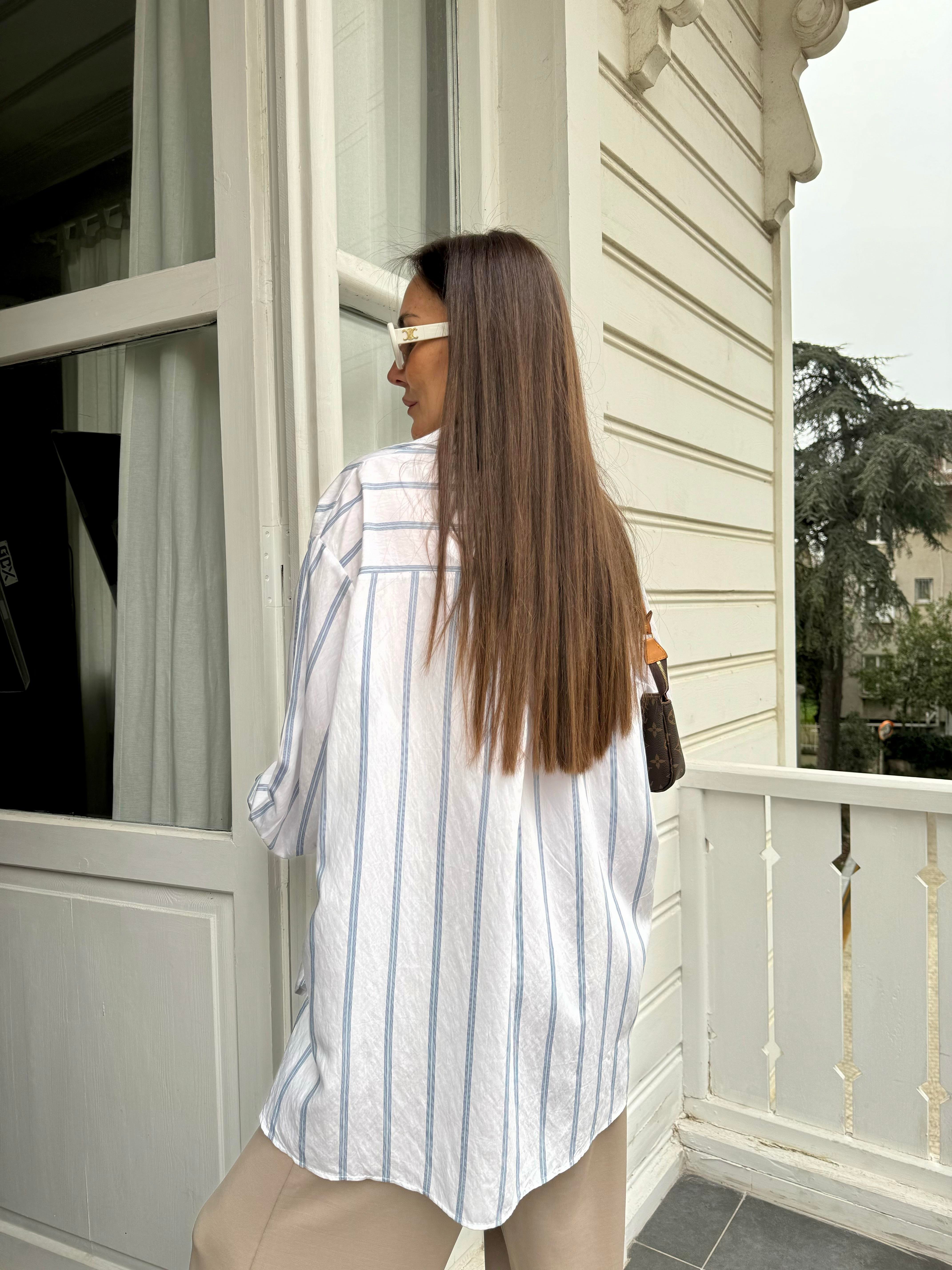Beyaz Çizgili Oversize Gömlek