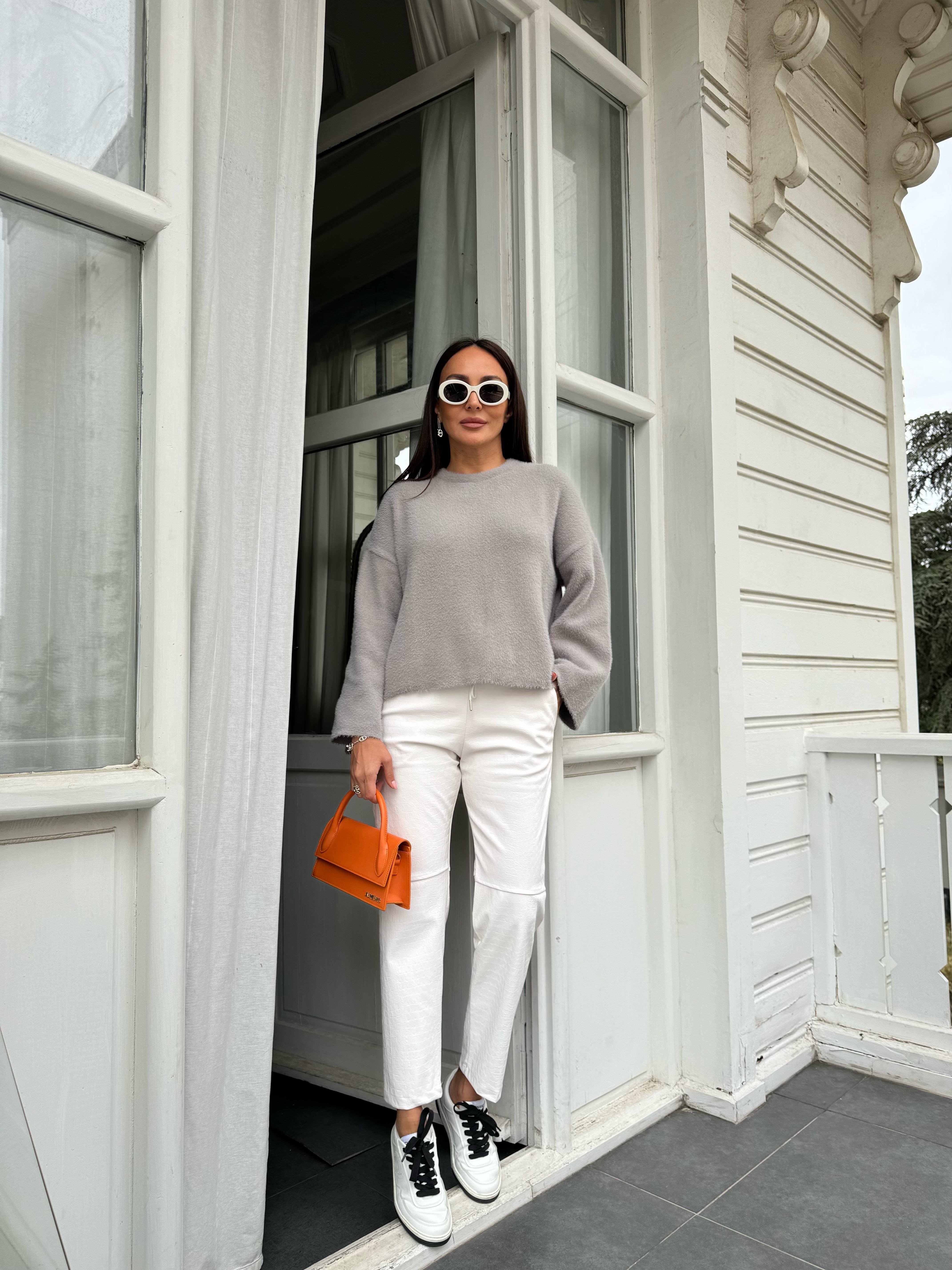 Beyaz Krokodil Deri Pantolobn