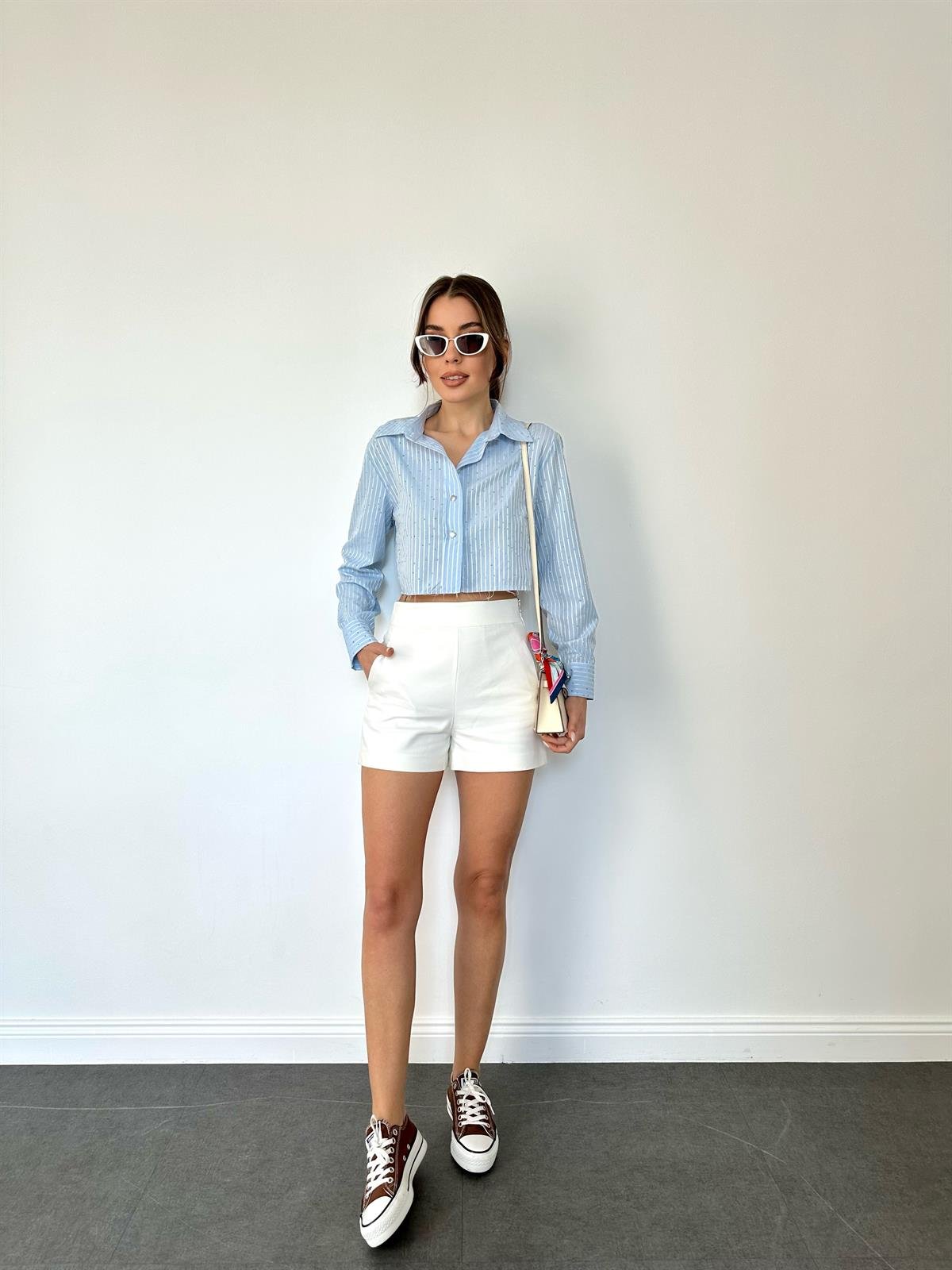 Beyaz  Kumaş Kadın Şort