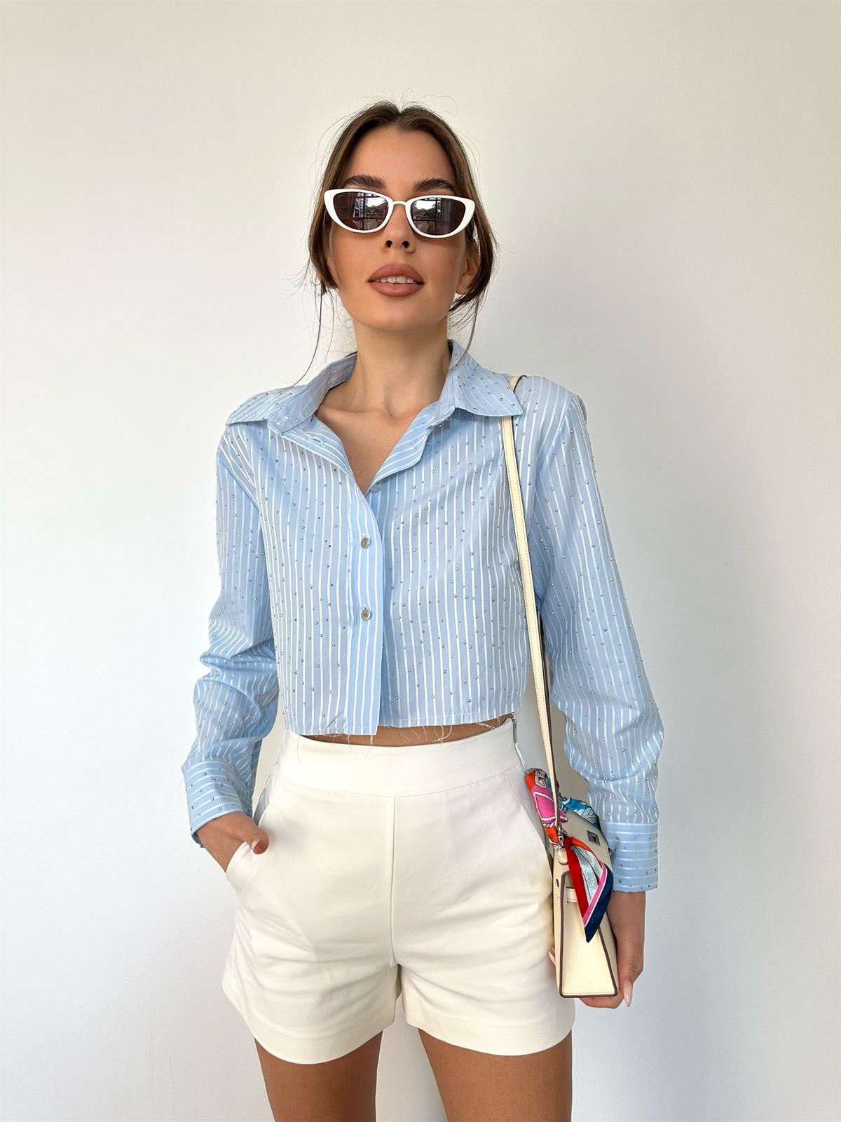 Beyaz  Kumaş Kadın Şort