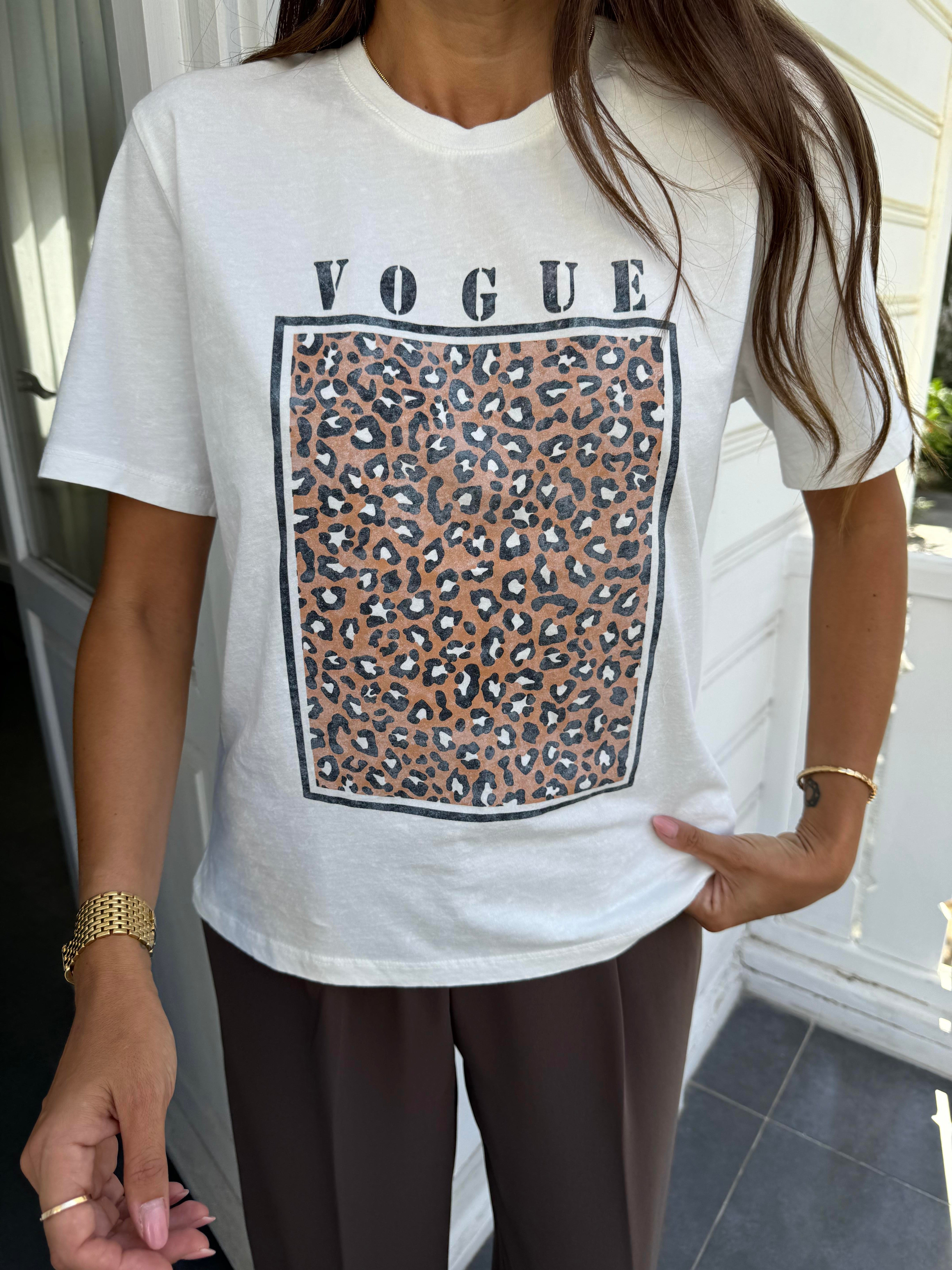 Beyaz Vogue Tişört