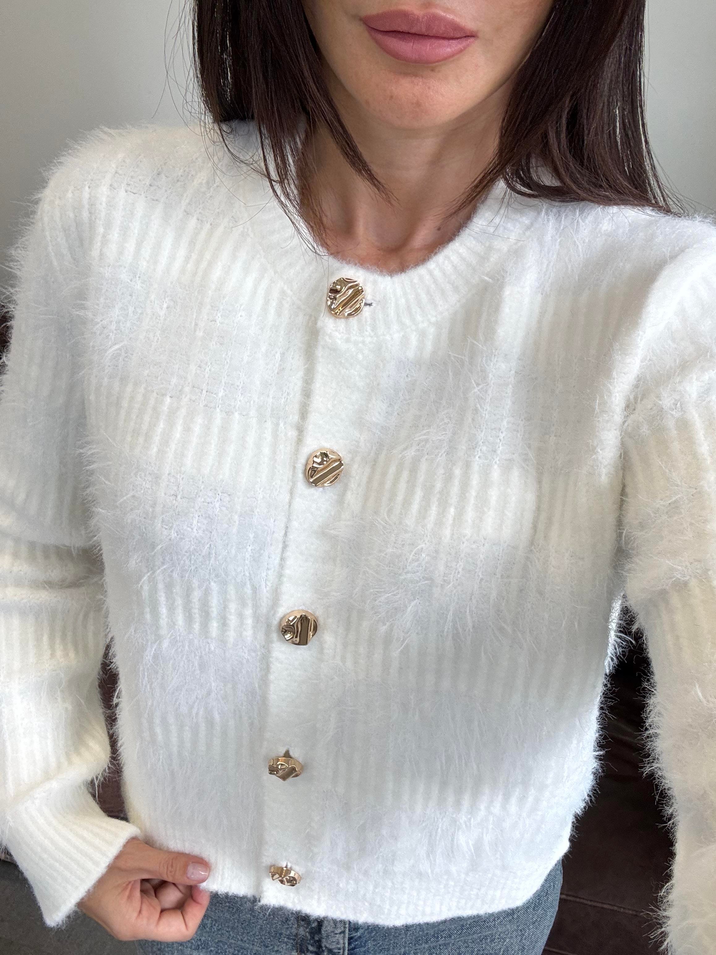 Ekru Bisiklet Yaka Yumuşak Dokulu Düğmeli Triko Hırka