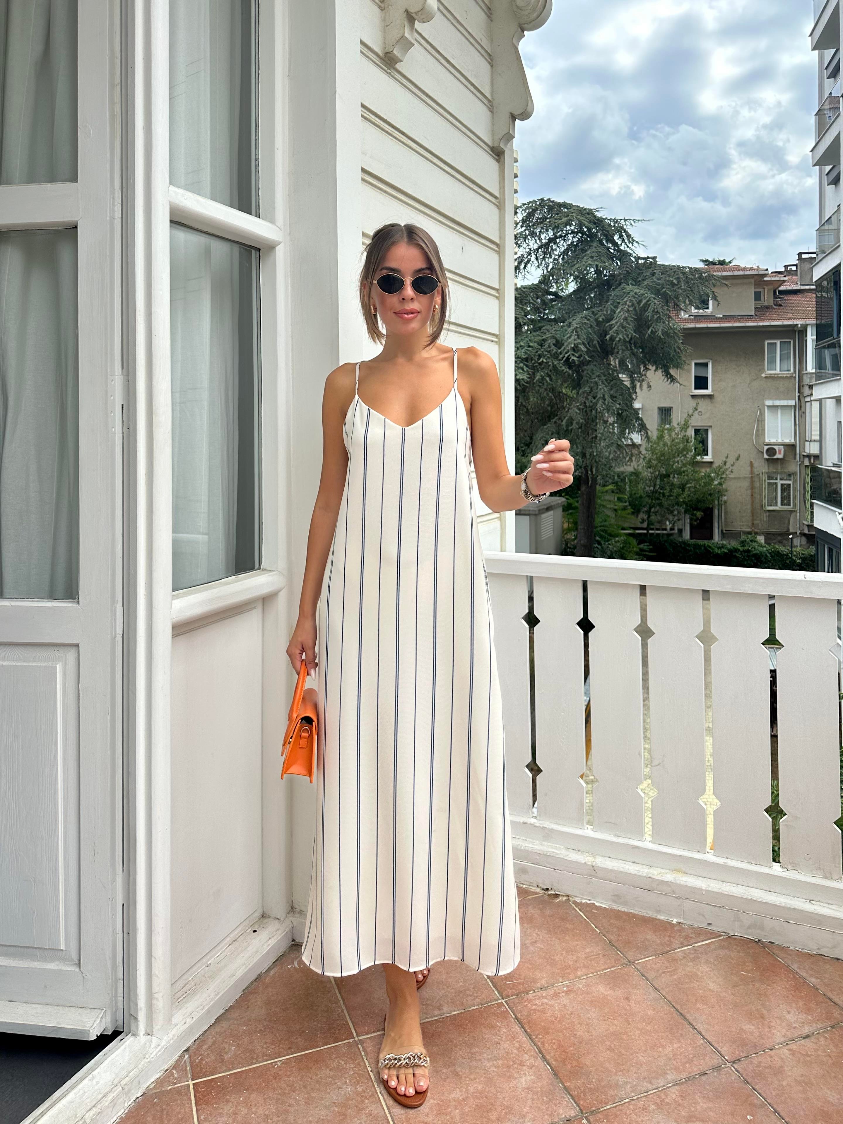 Ekru  Çizgili Elbise