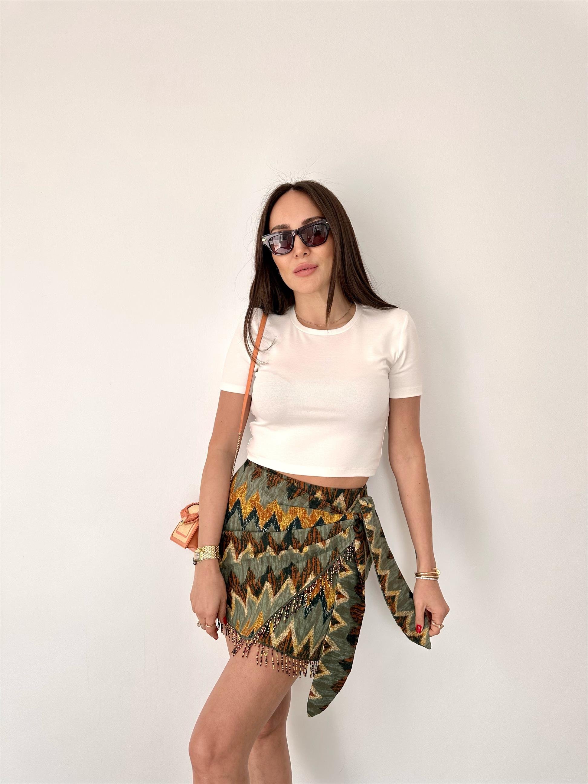 Ekru Crop Tişört