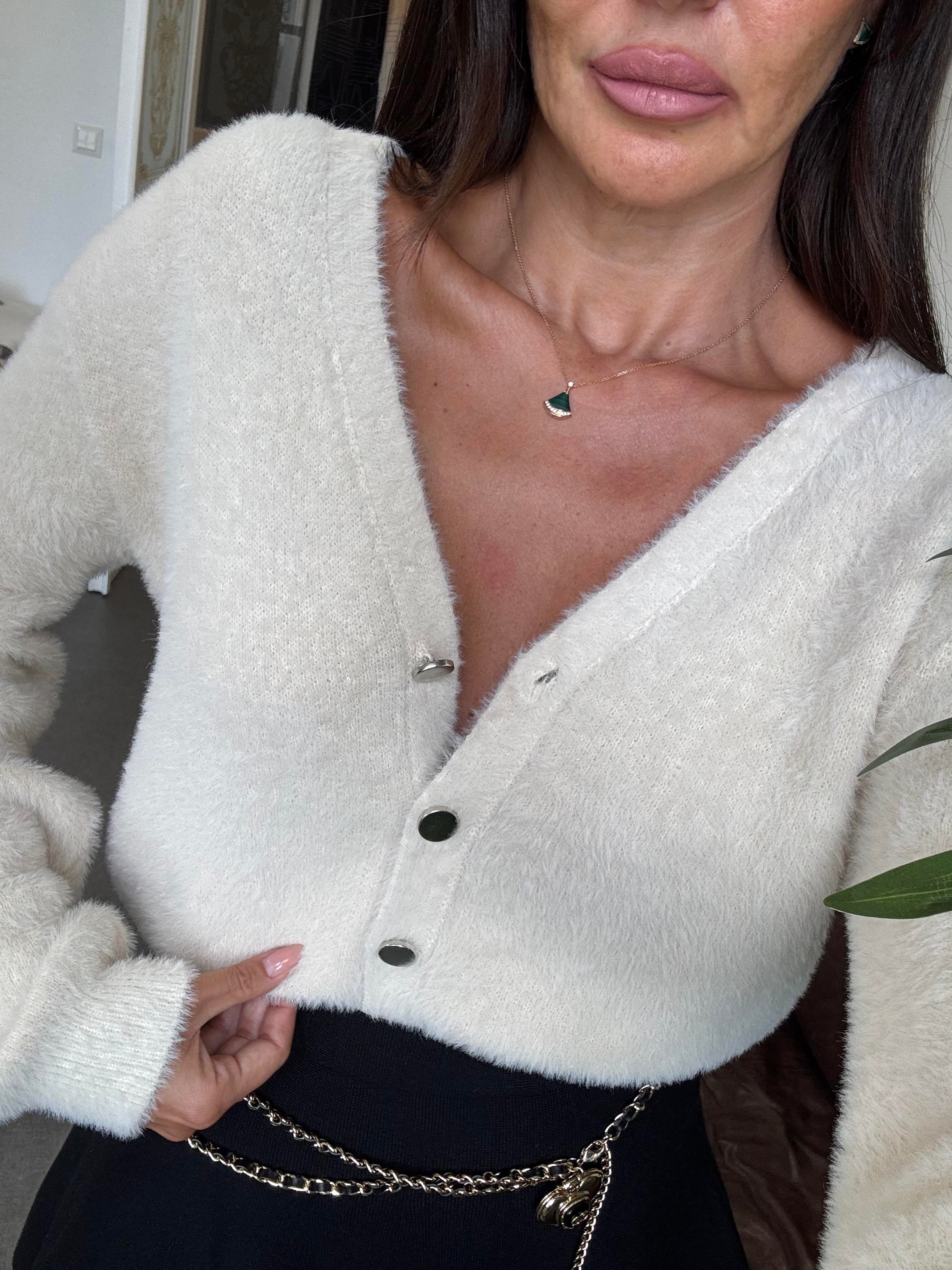 Ekru Düğmeli Sakallı Hırka