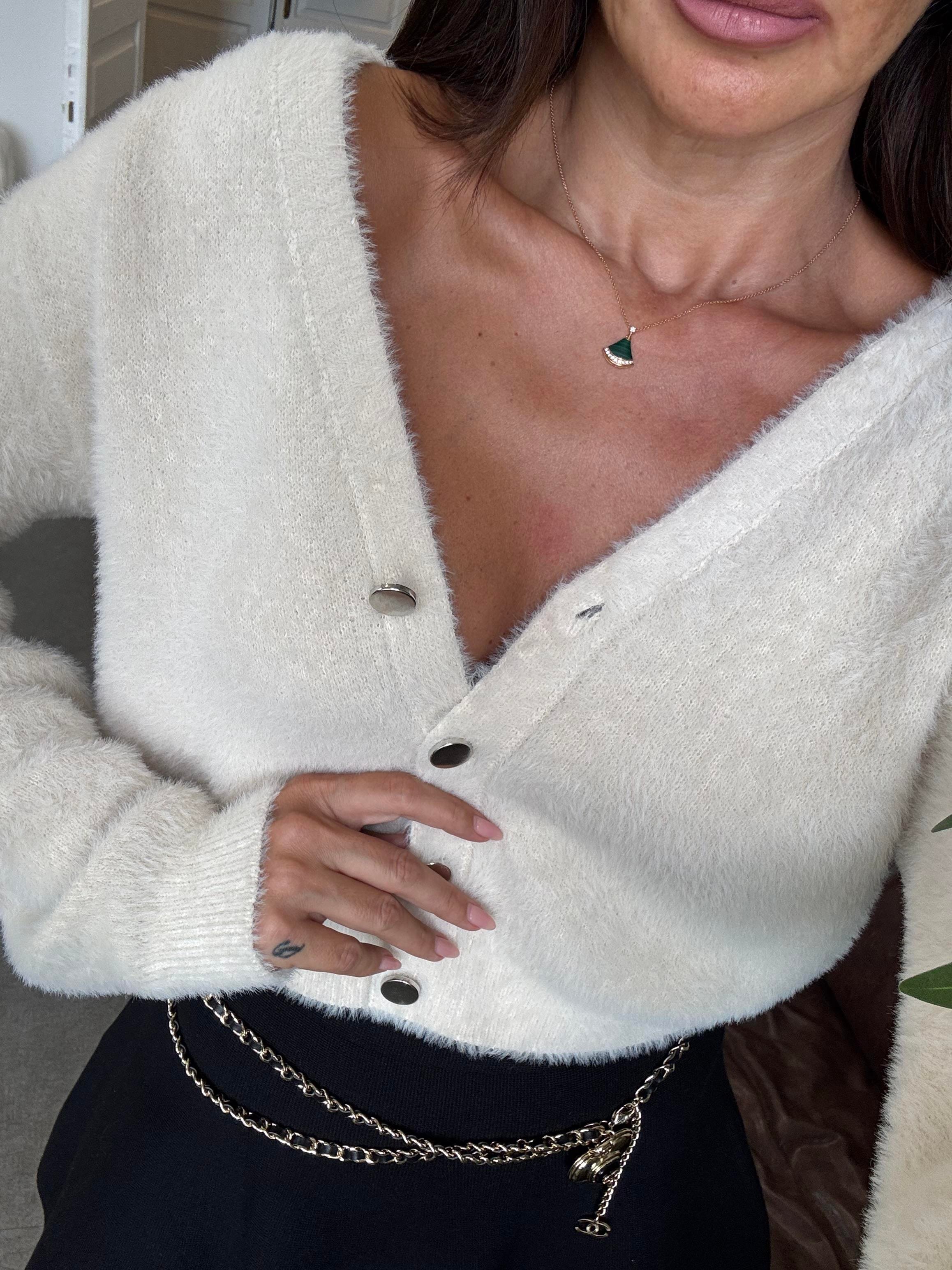 Ekru Düğmeli Sakallı Hırka