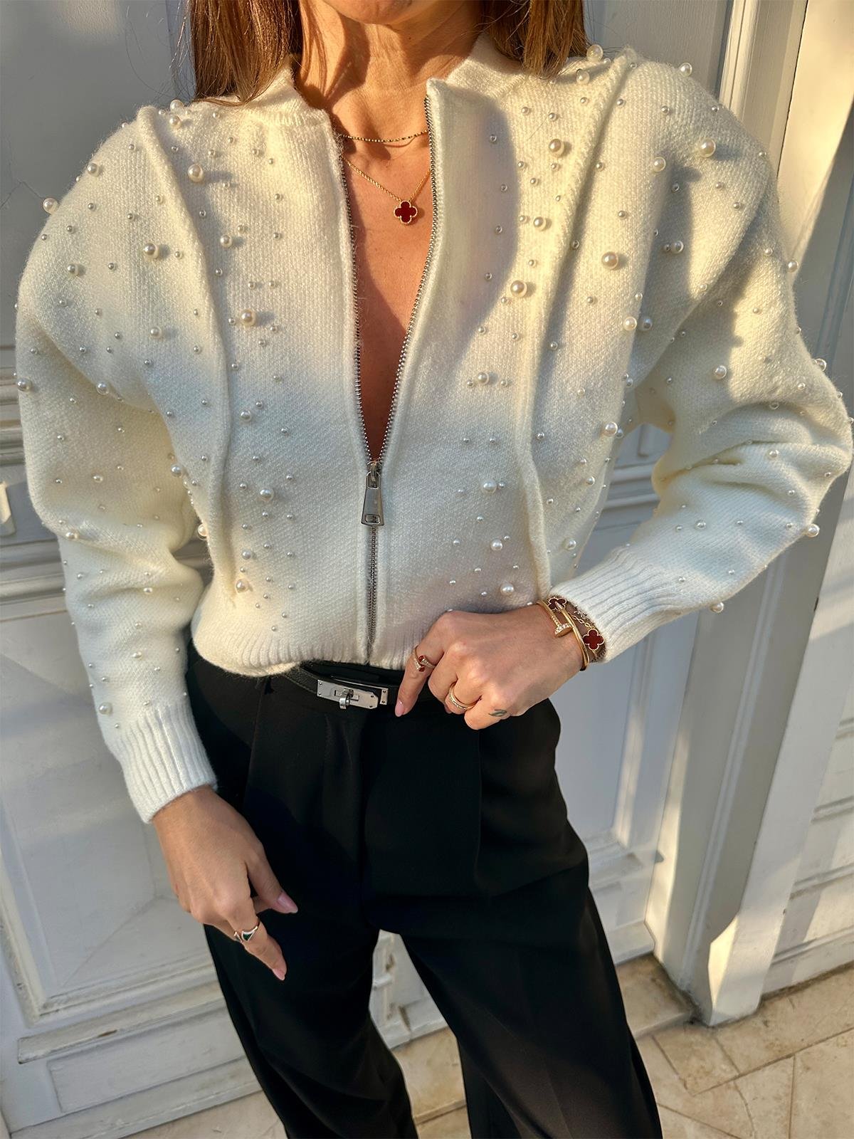 Ekru İnci Taş Detaylı Fermuarlı Hırka