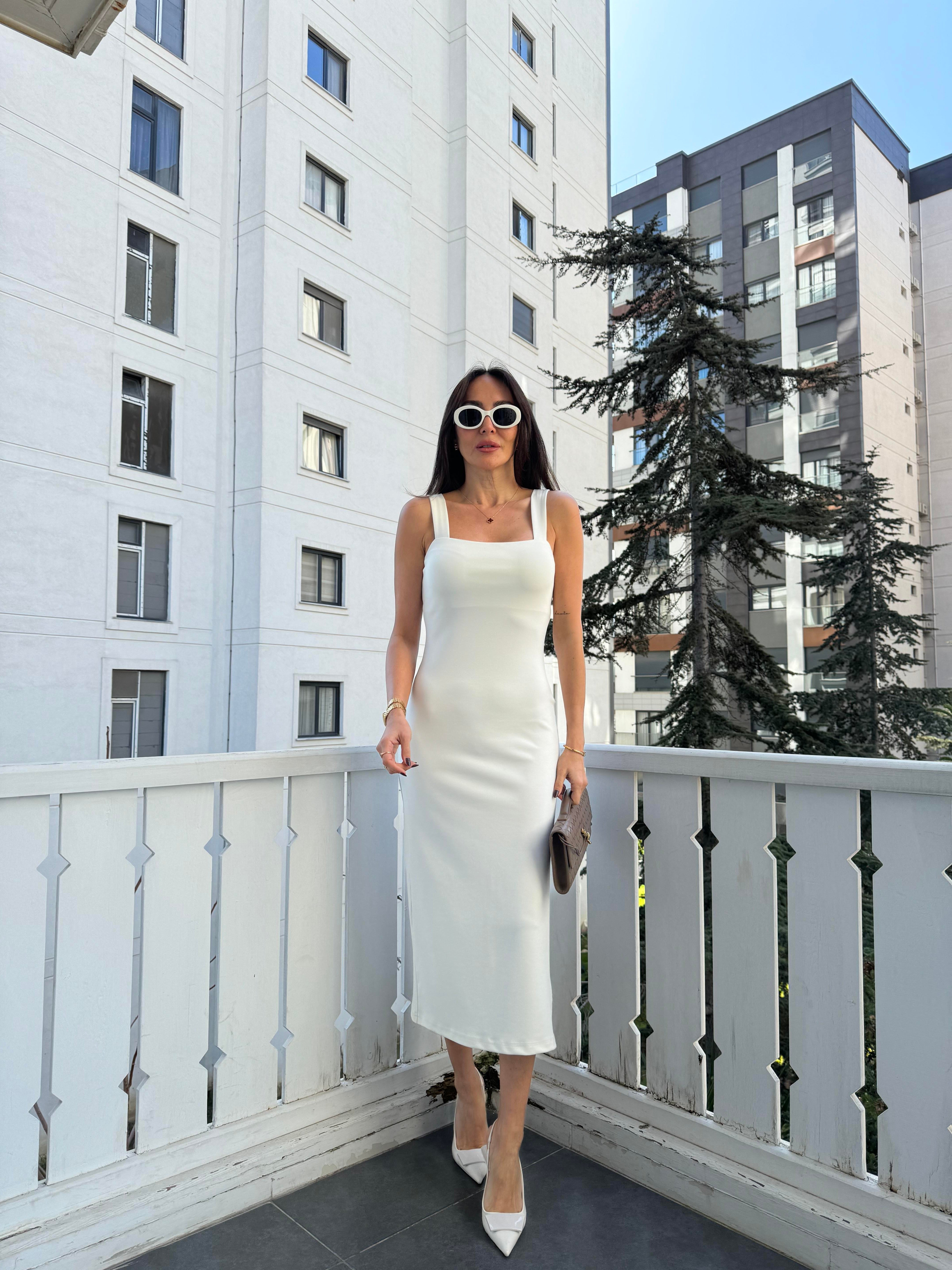 Ekru Kare Yaka Midi Elbise