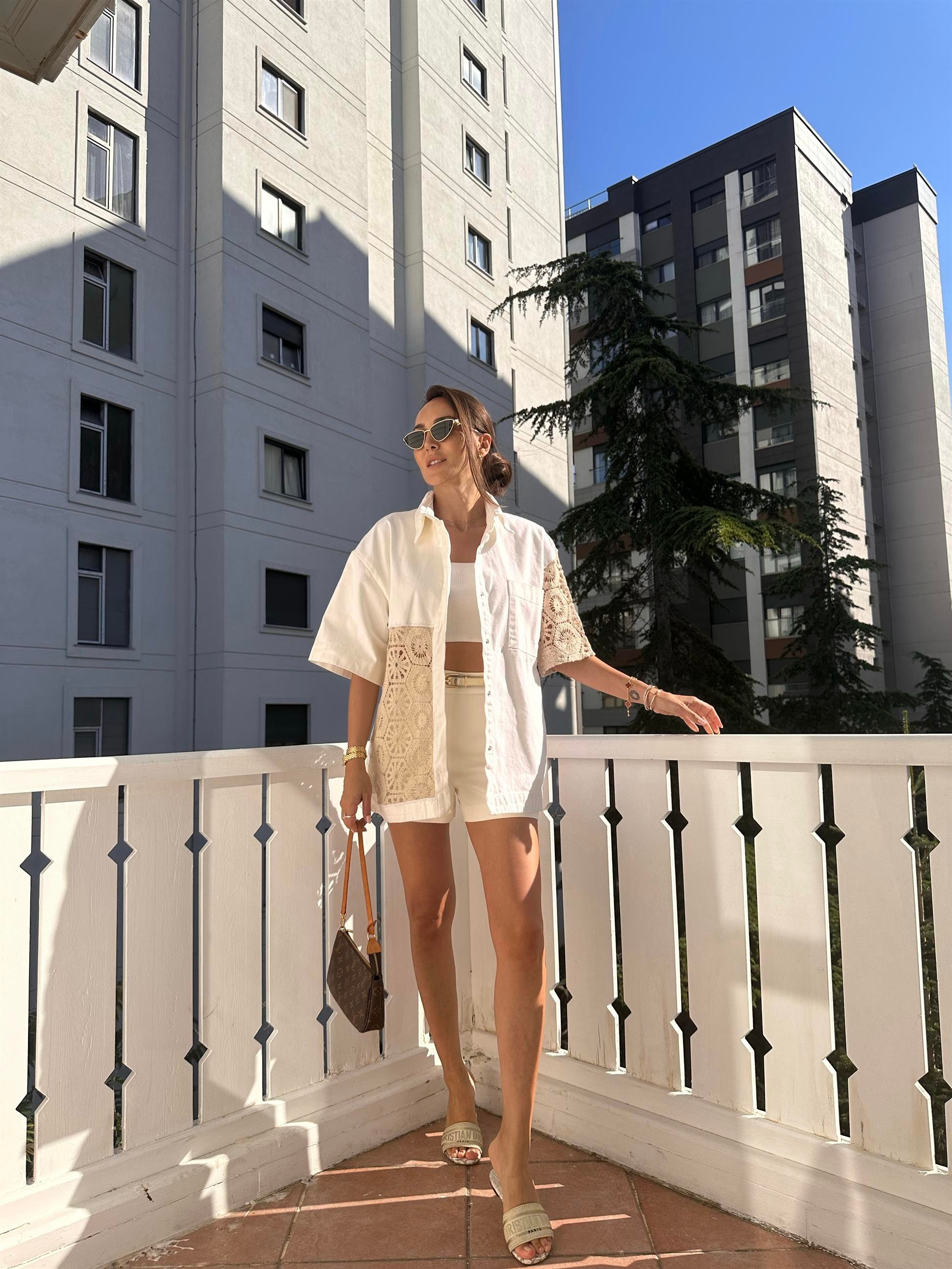 Ekru  Kısa Kol Denim Ceket