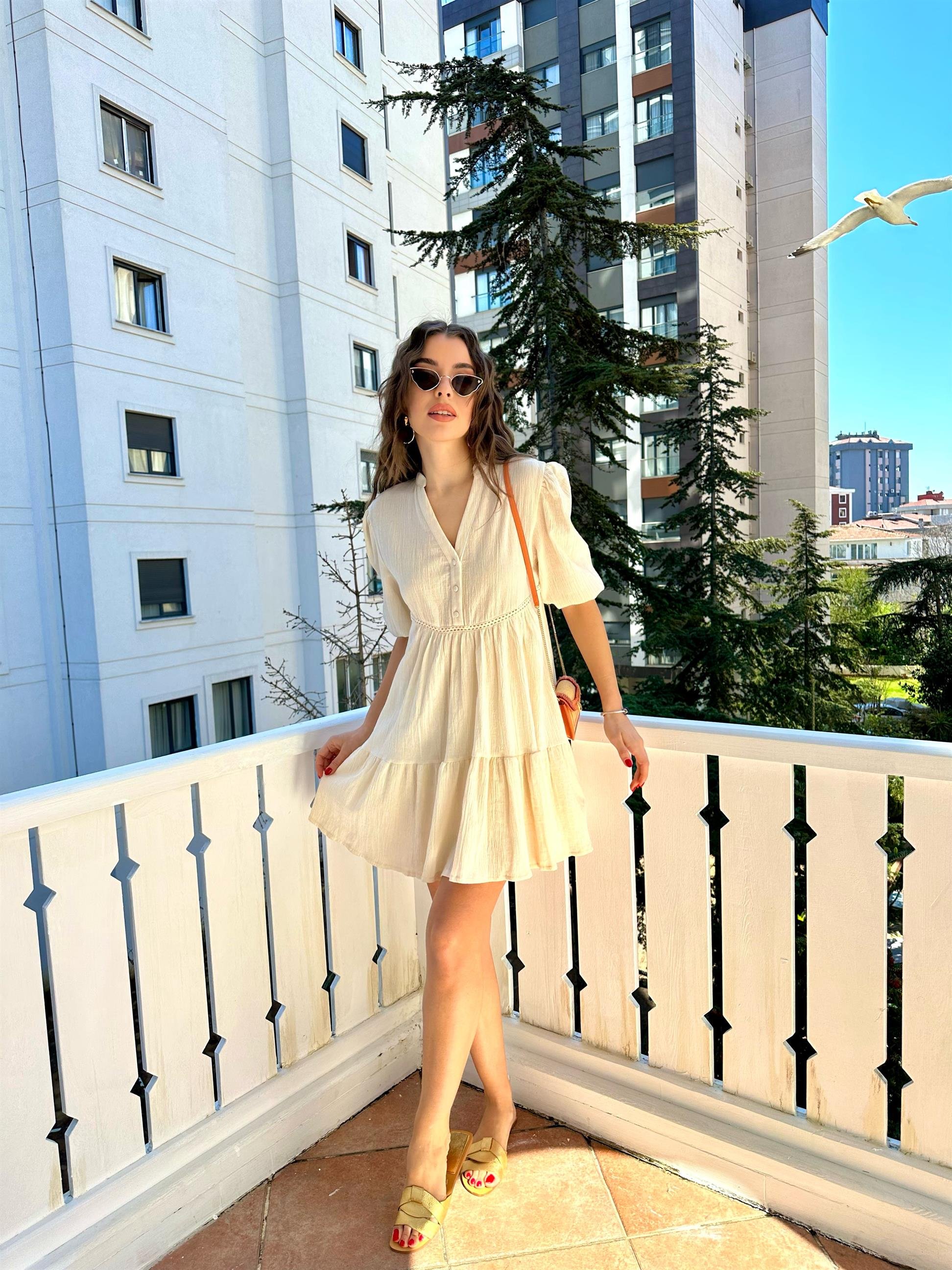 Ekru Kolu Eteği Büzgülü Elbise Ekru