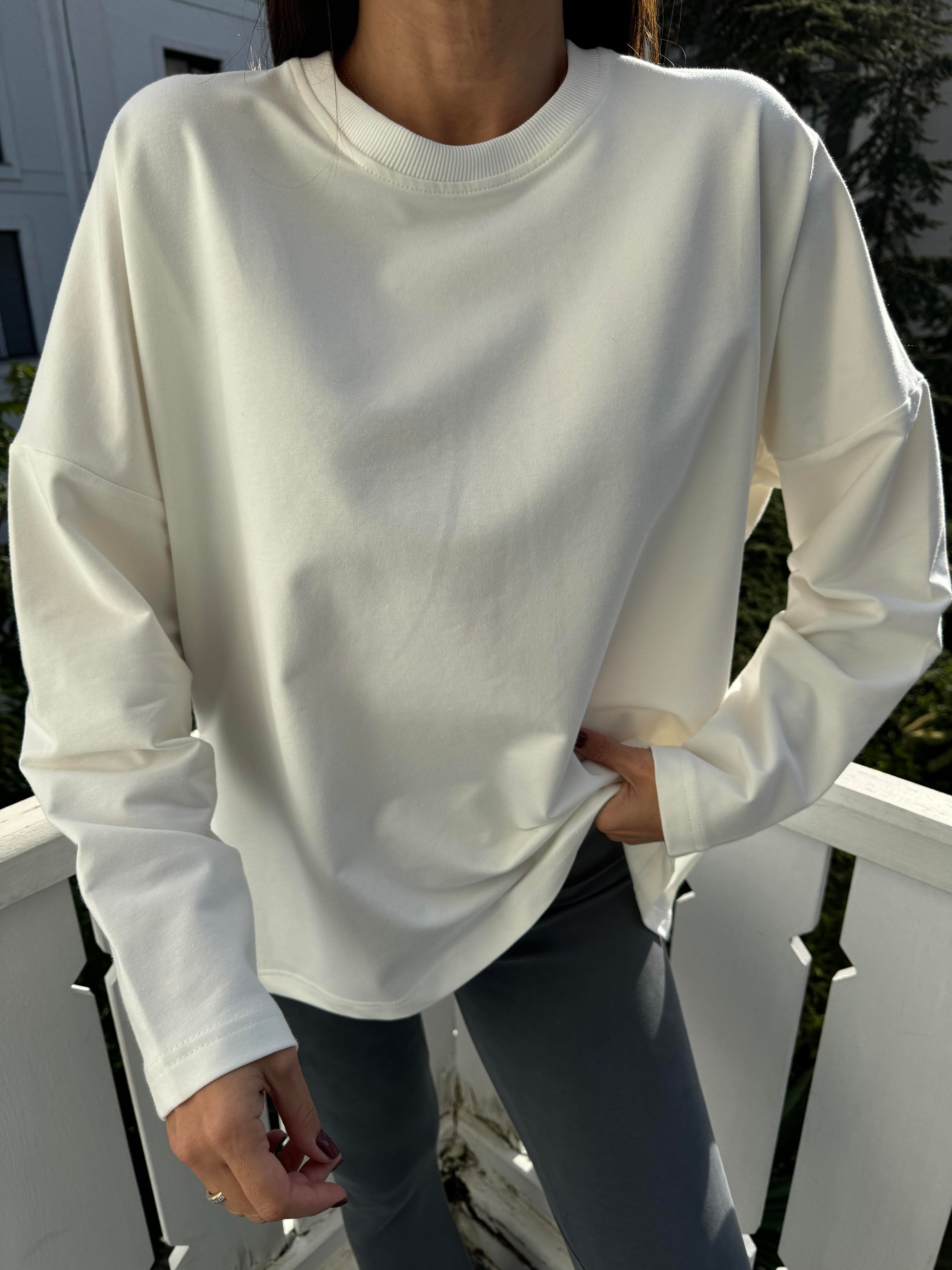Ekru Oversize Yırtmaçlı Sweatshirt