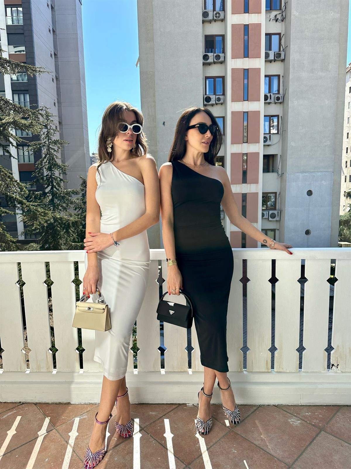 Ekru  Tek Omuz Midi Elbise