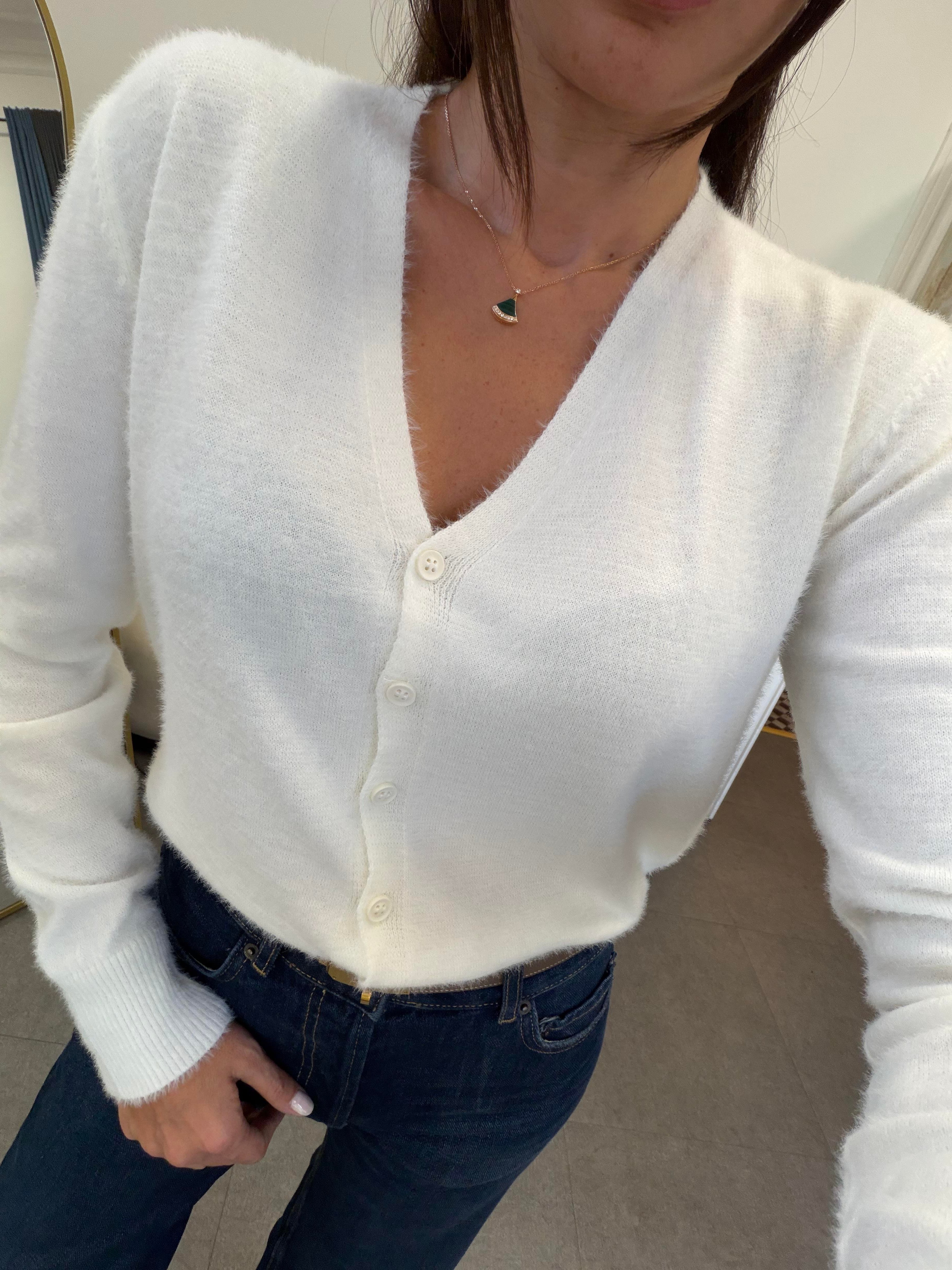 Ekru V Yaka Sakallı Hırka