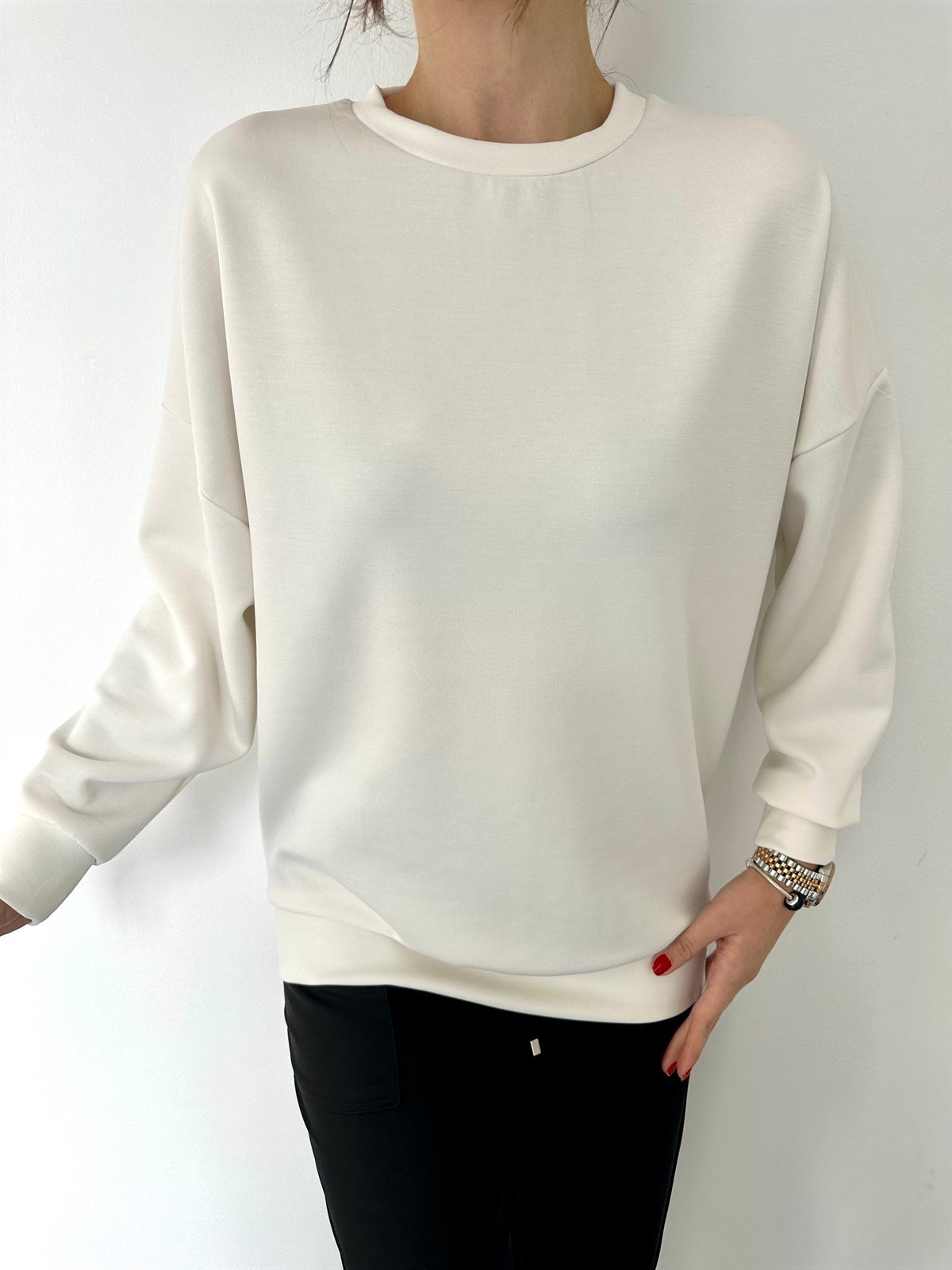 Ekru  Yumuşak Dokulu Sweat