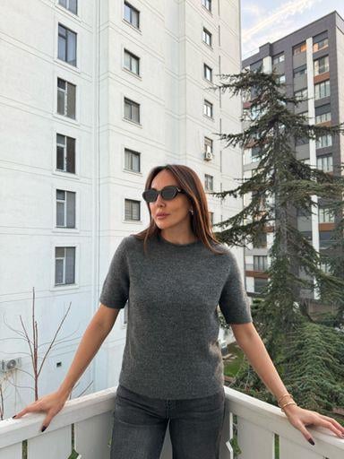 Füme Dik Yaka Triko Kazak