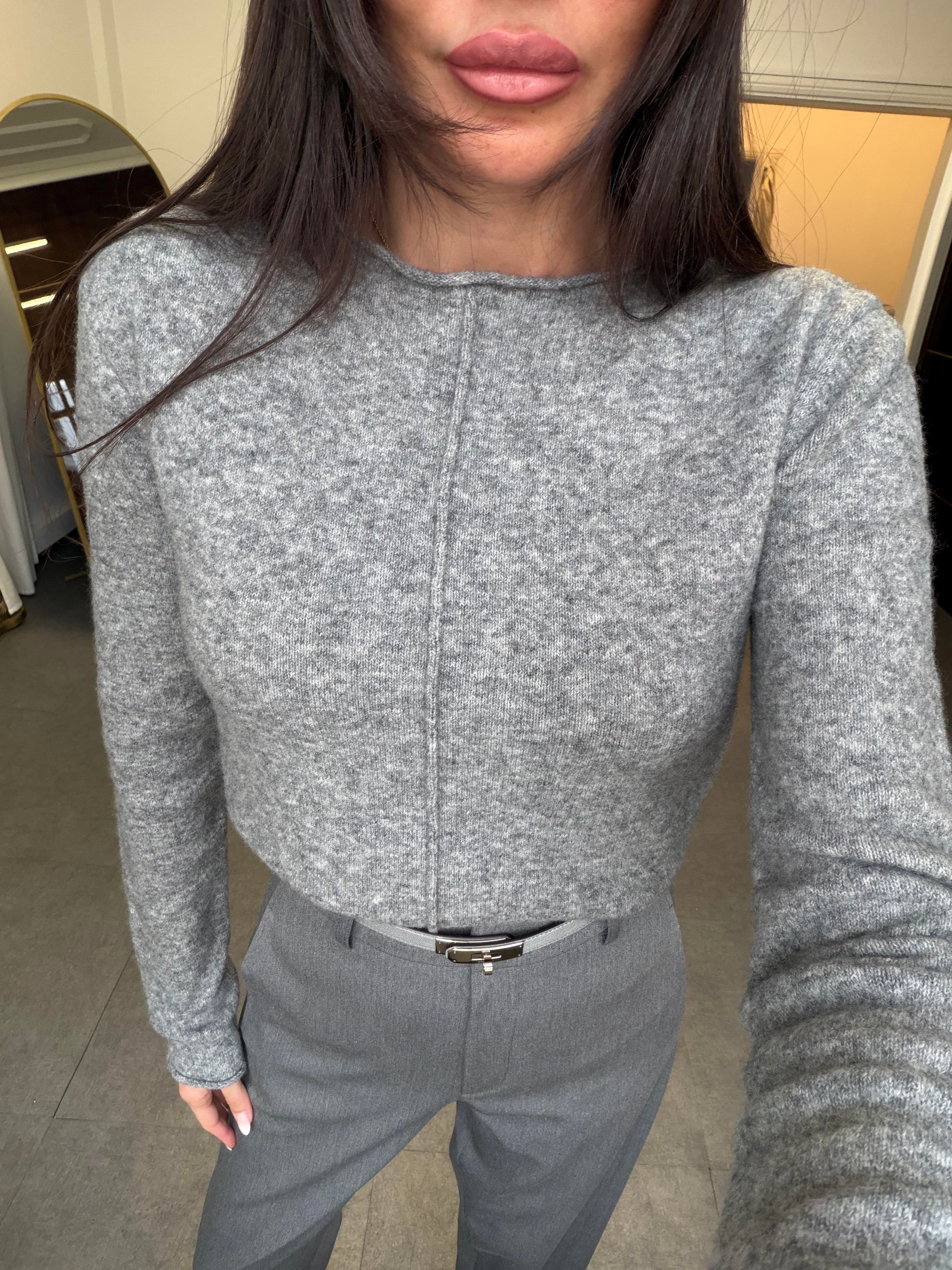 Gri Kayık Yaka Kazak