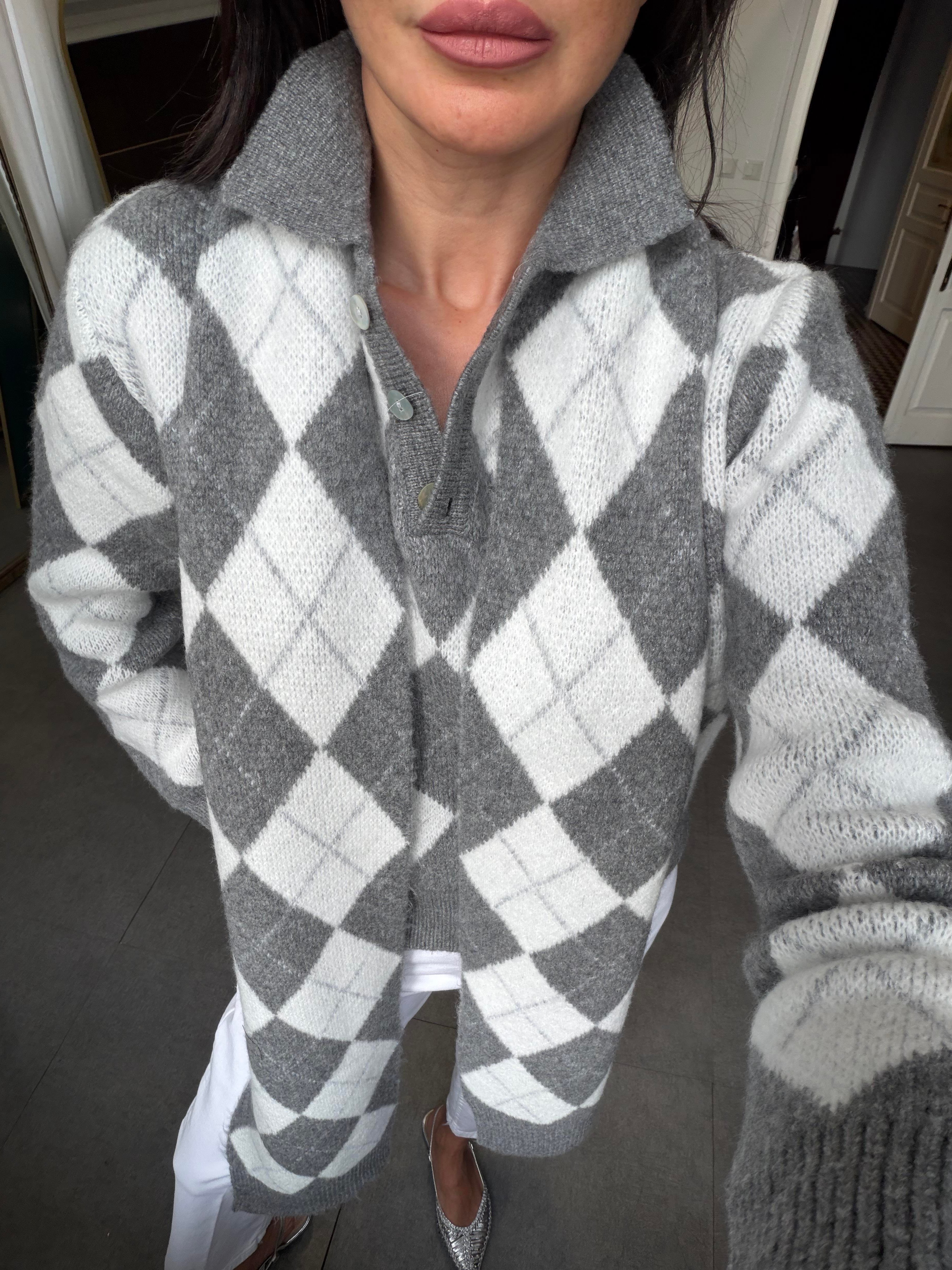 Gri-Kemik Triko Atkılı Kazak